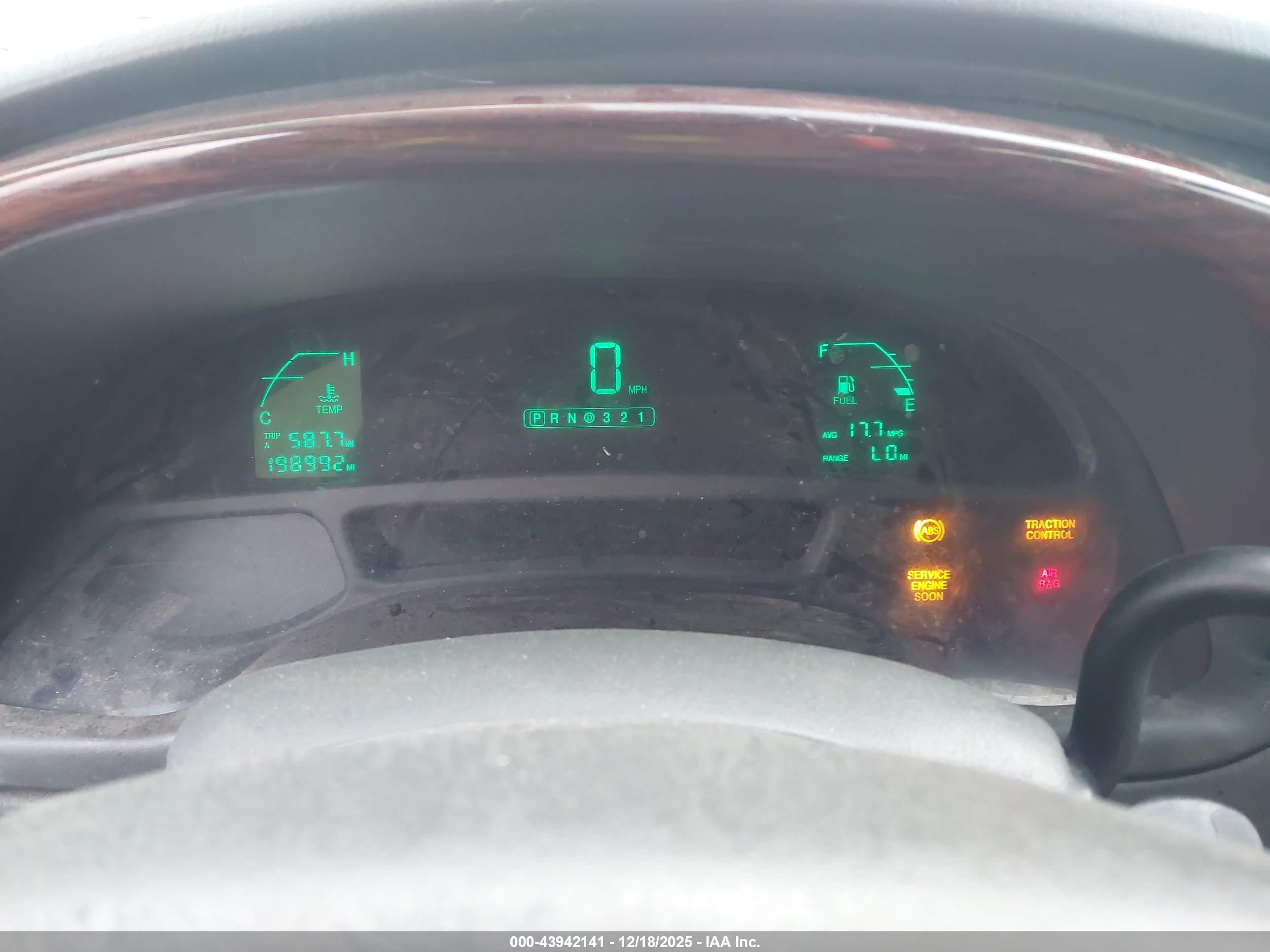 CADILLAC DEVILLE image 7