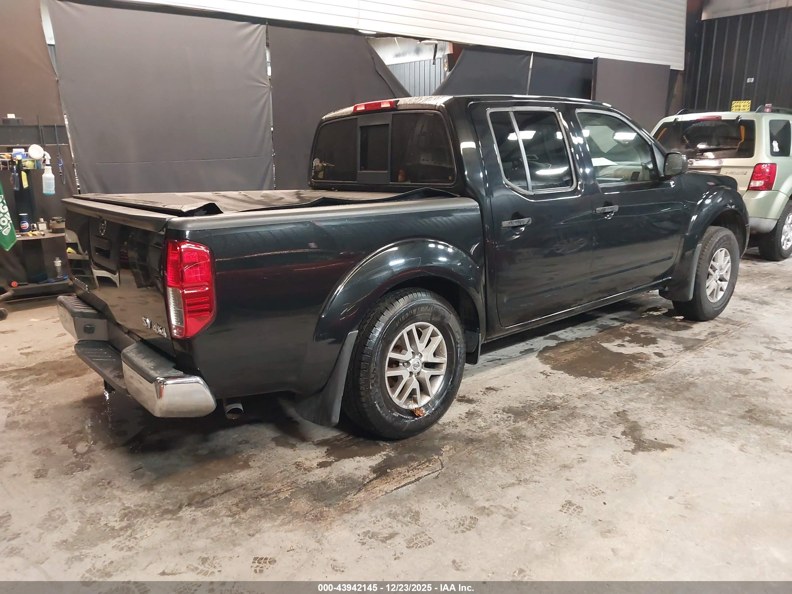 NISSAN FRONTIER image 4