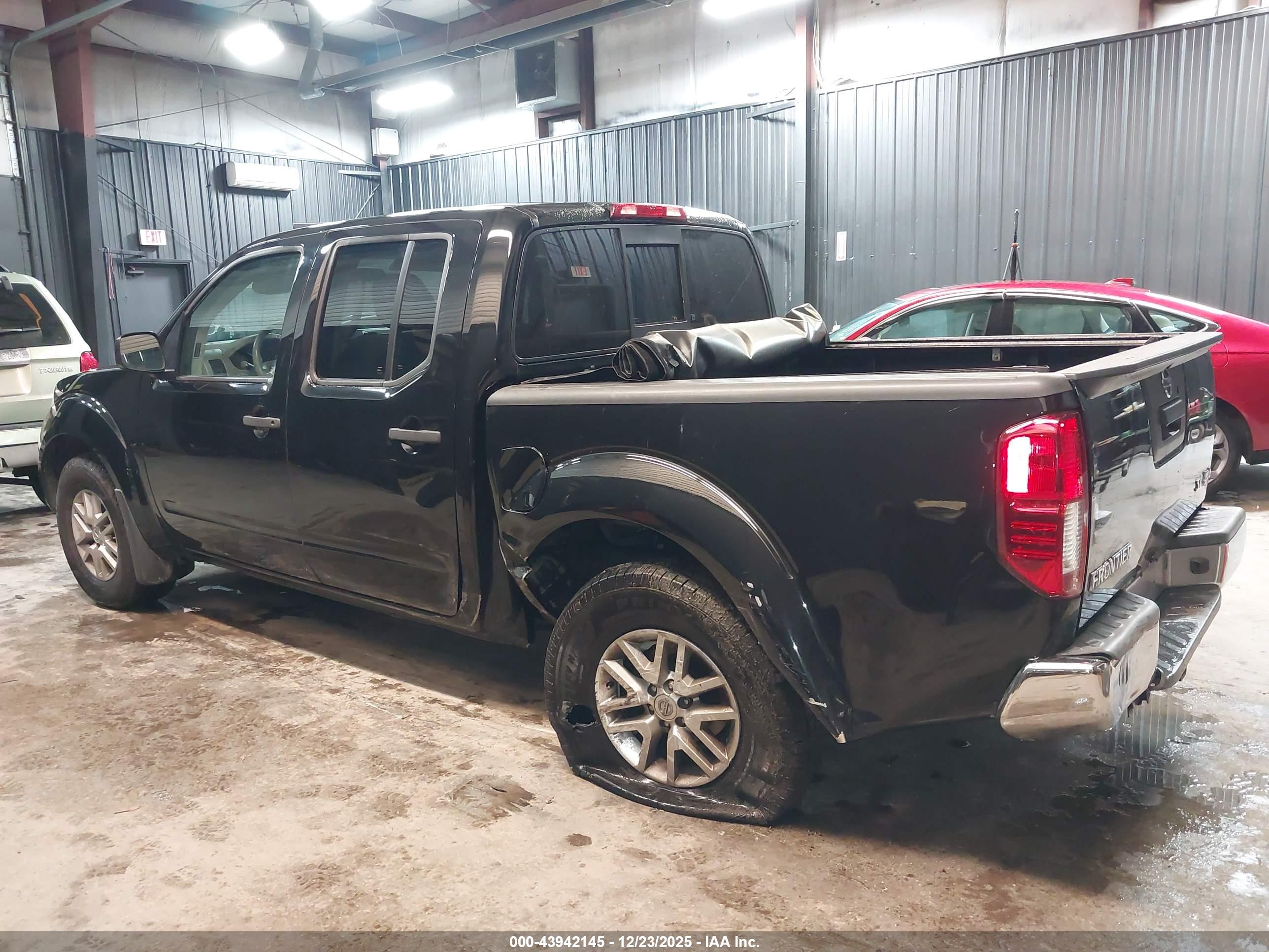 NISSAN FRONTIER image 6