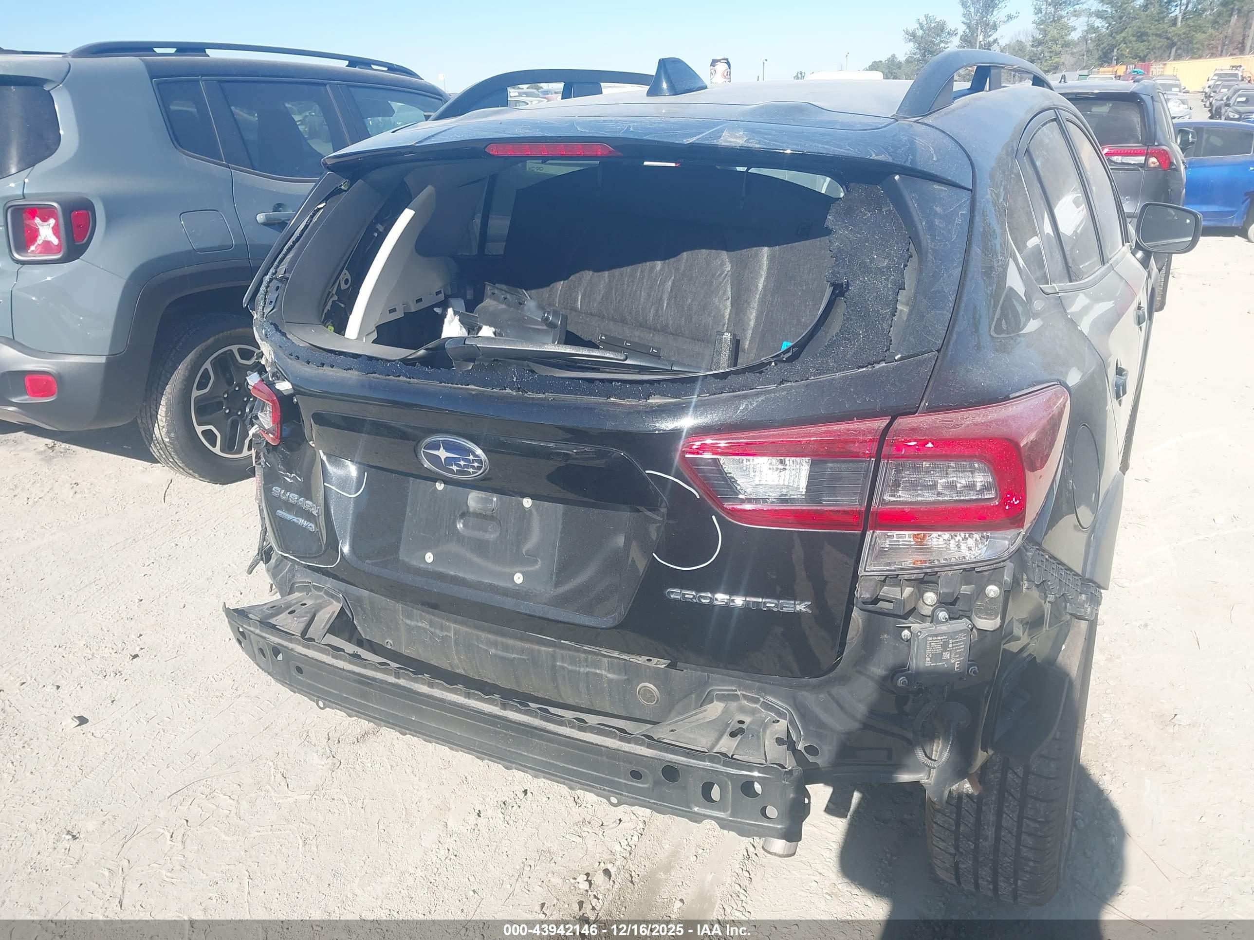 SUBARU CROSSTREK image 6