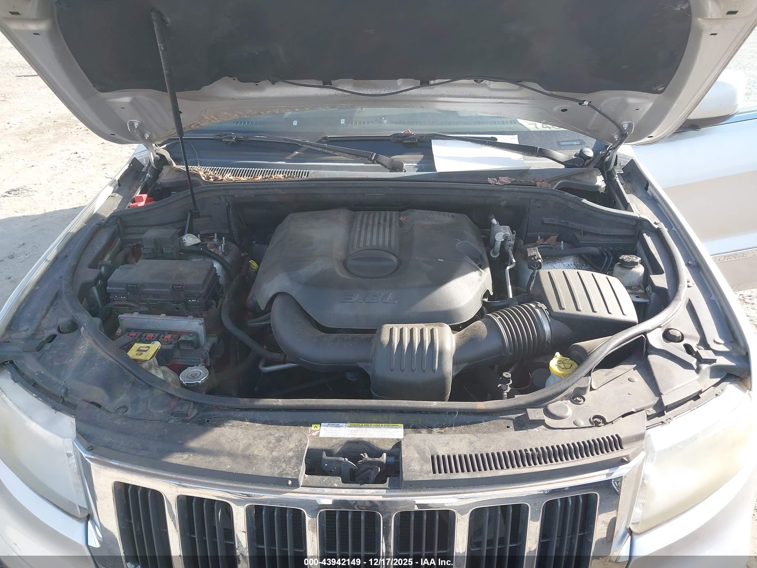 JEEP GRAND image 10