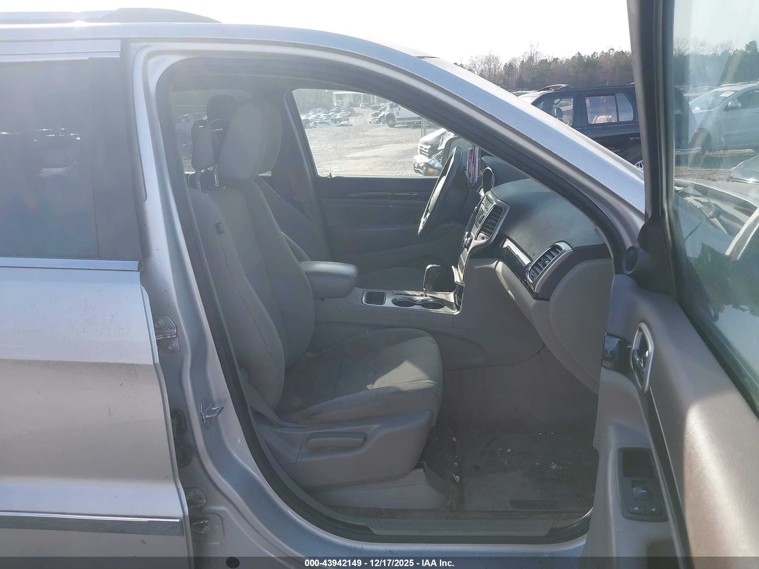 JEEP GRAND image 5