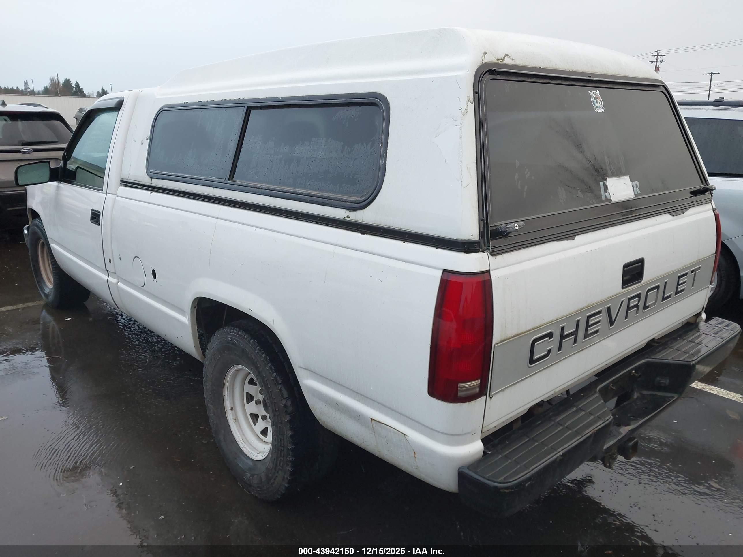 CHEVROLET GMT-400 image 3