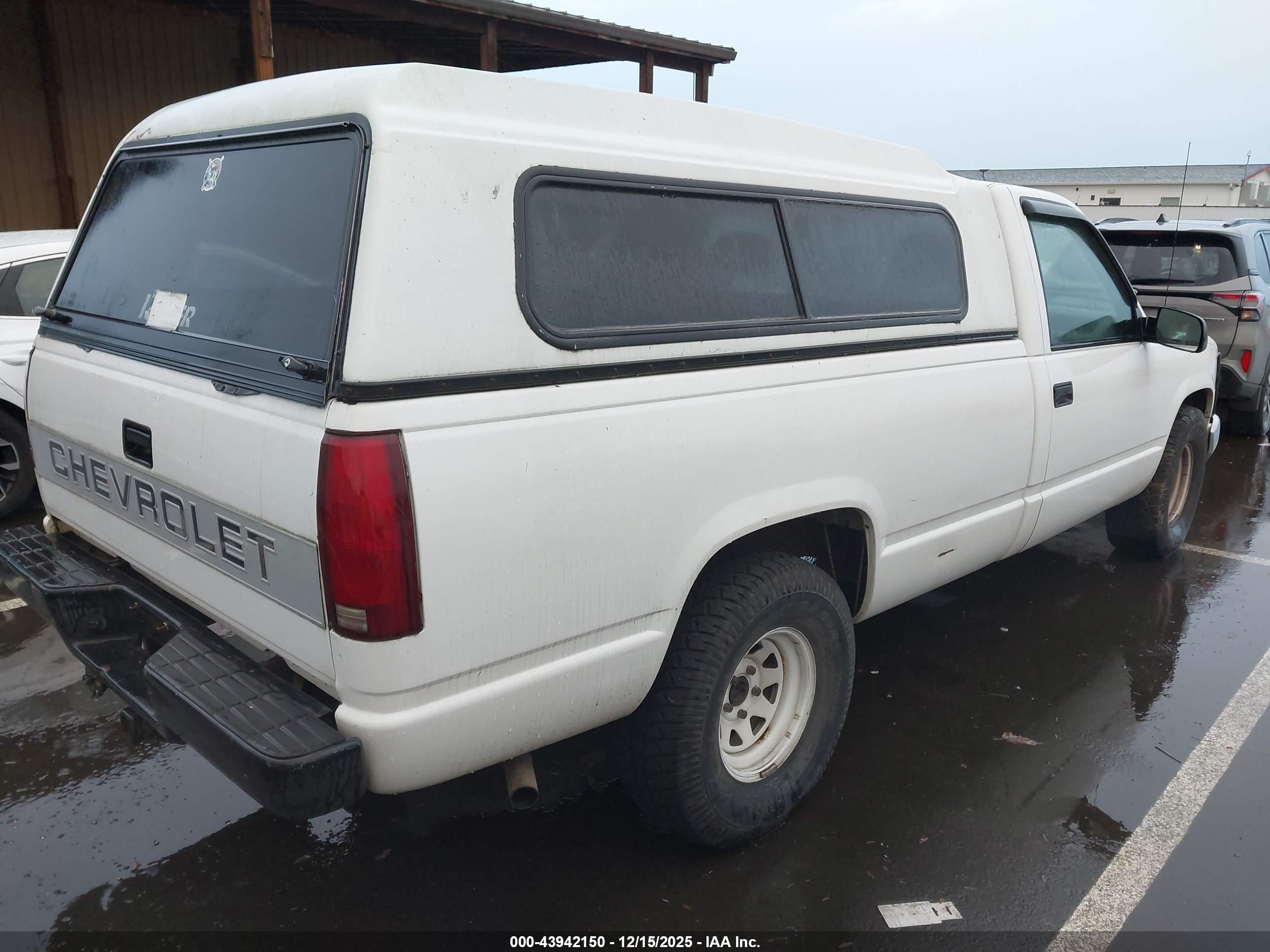 CHEVROLET GMT-400 image 4
