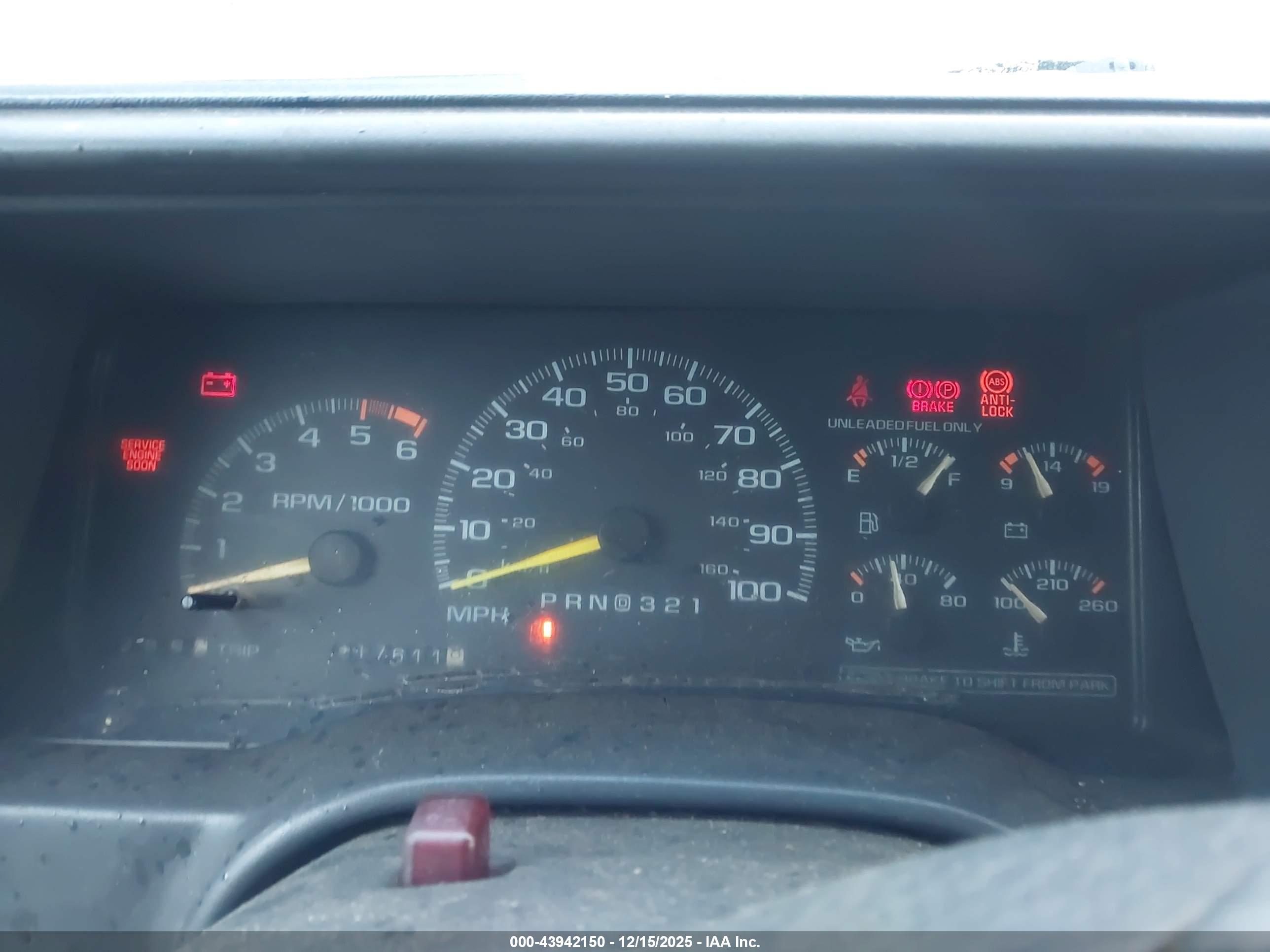 CHEVROLET GMT-400 image 7