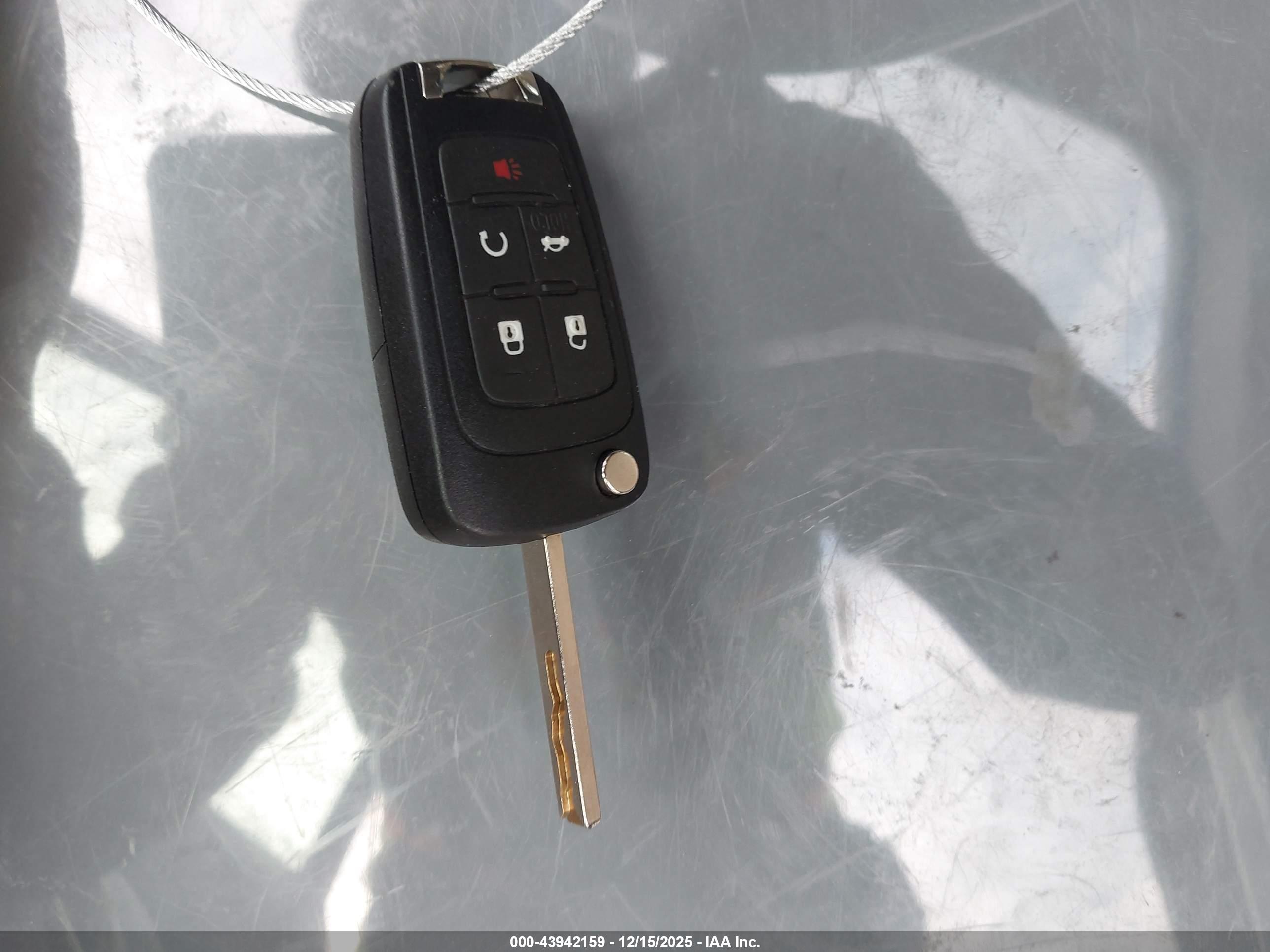 BUICK LACROSSE image 11