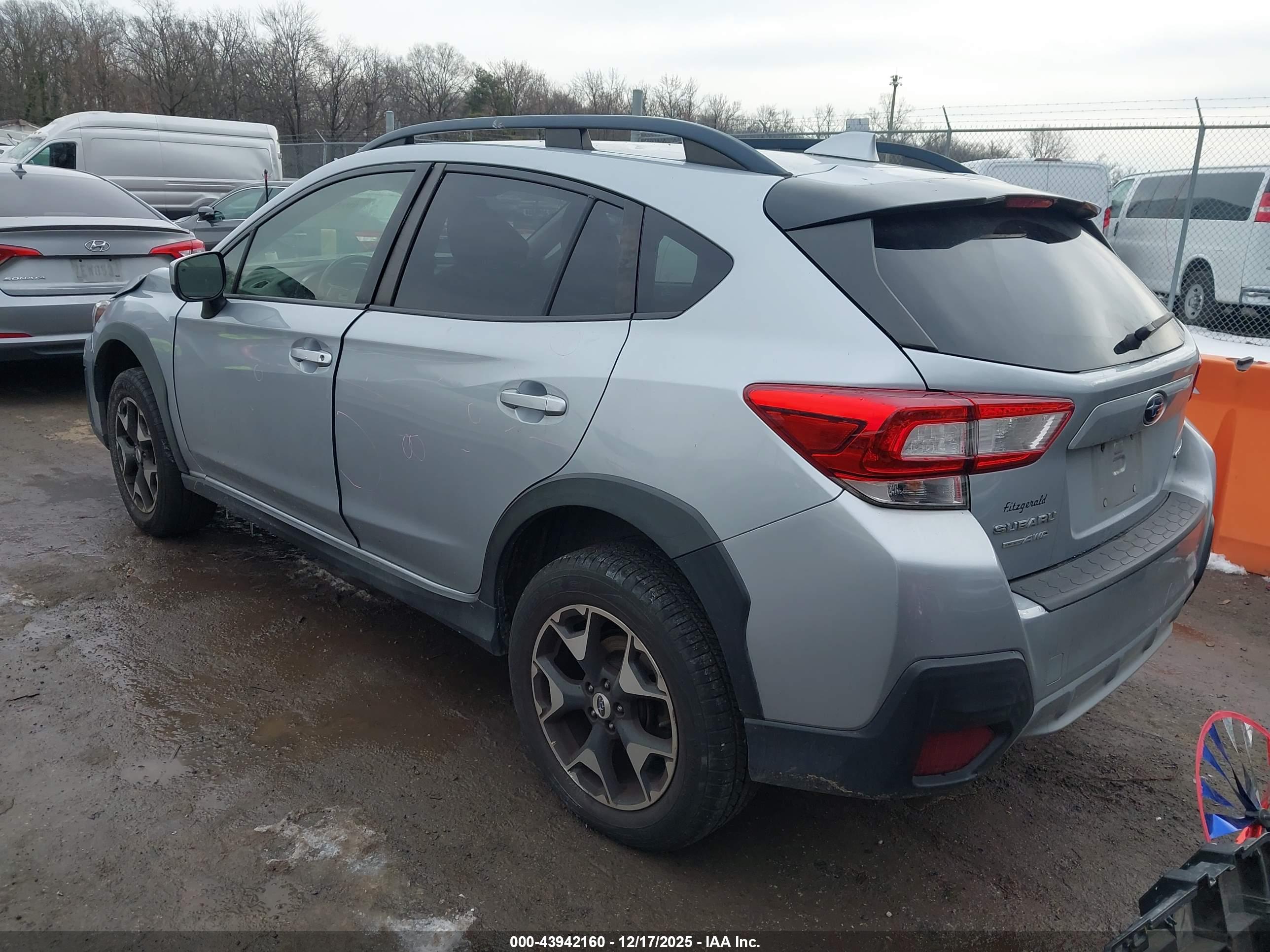 SUBARU CROSSTREK image 3