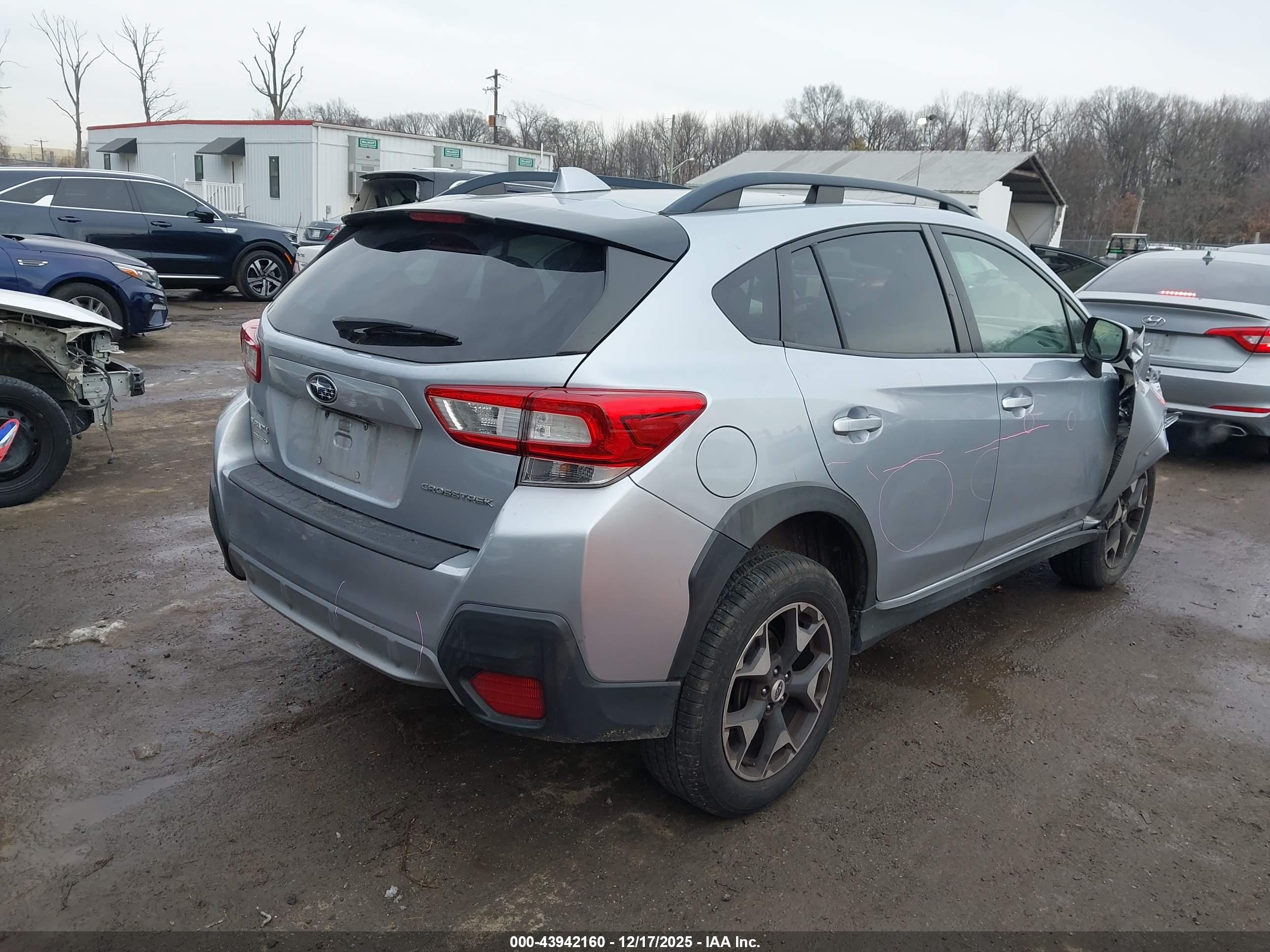 SUBARU CROSSTREK image 4