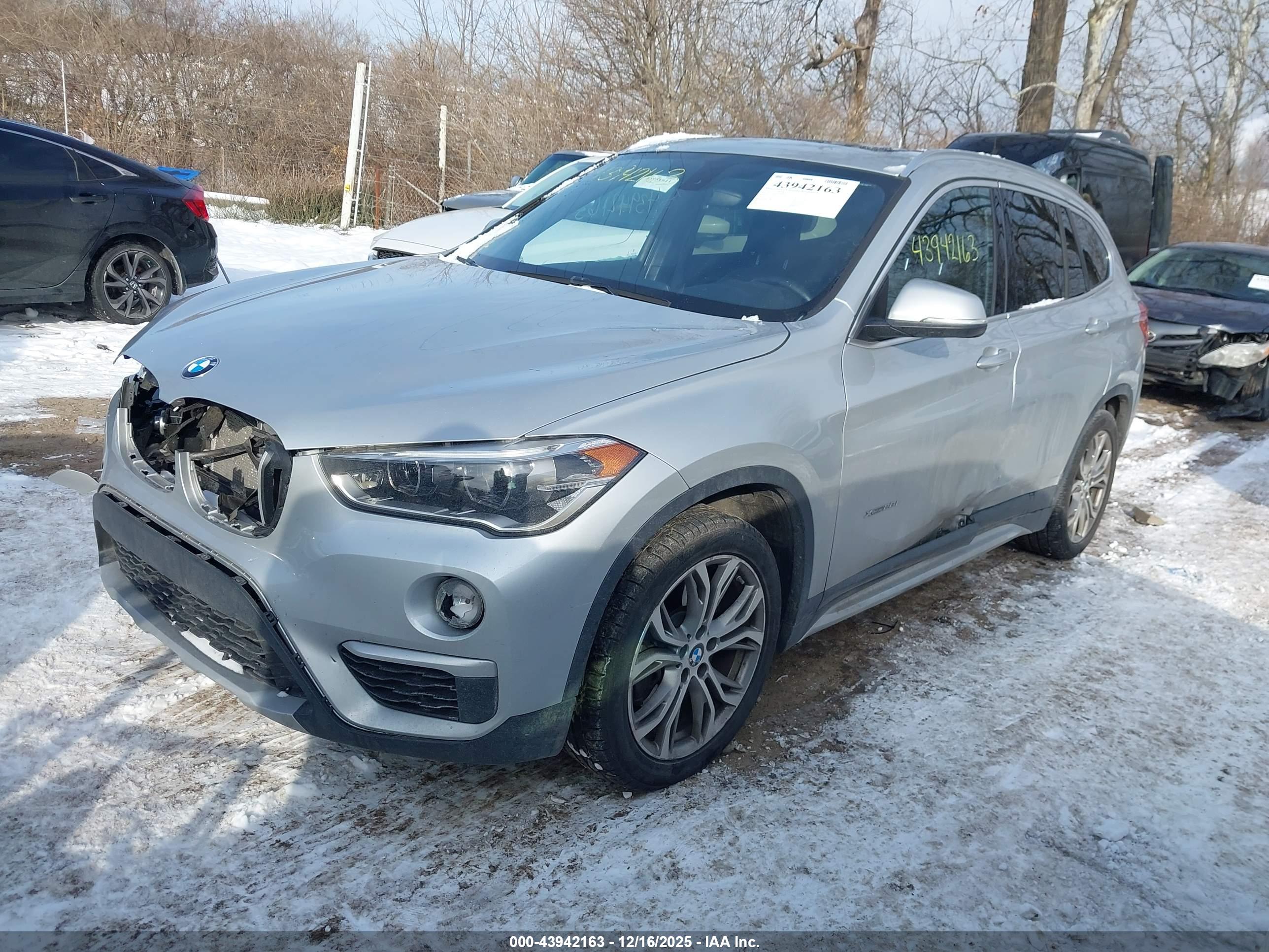 BMW X1 image 2