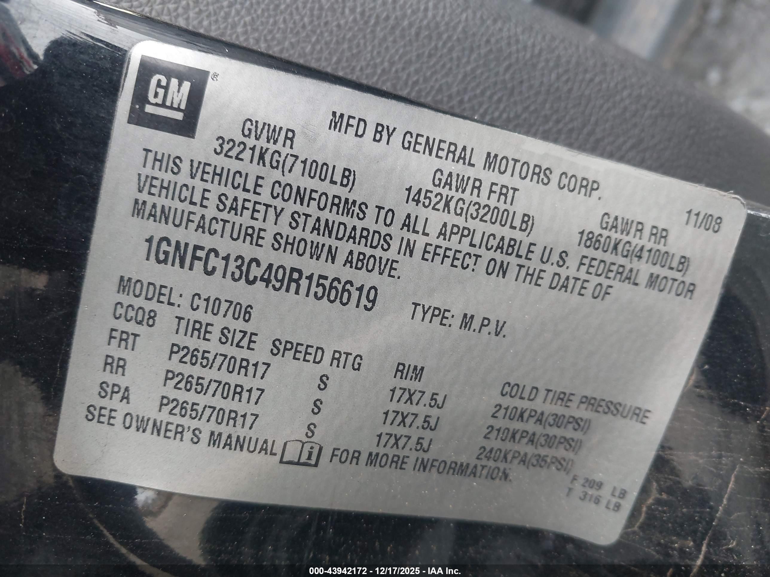 CHEVROLET TAHOE image 9
