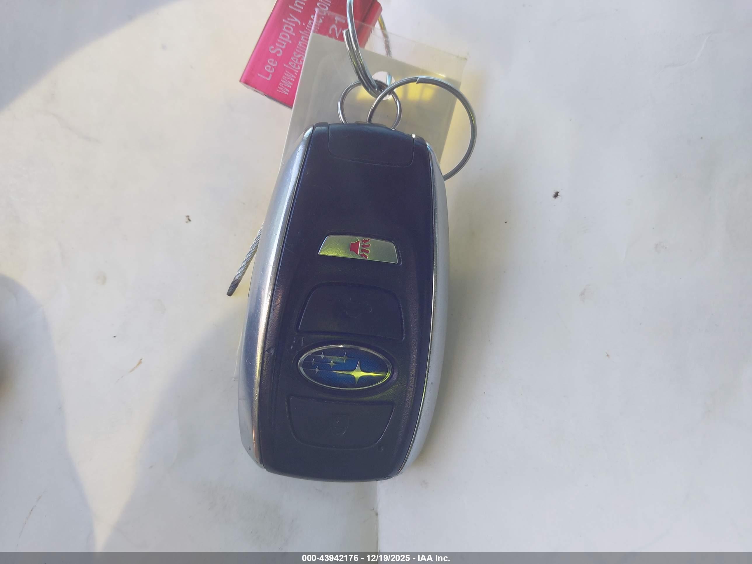 SUBARU OUTBACK image 11