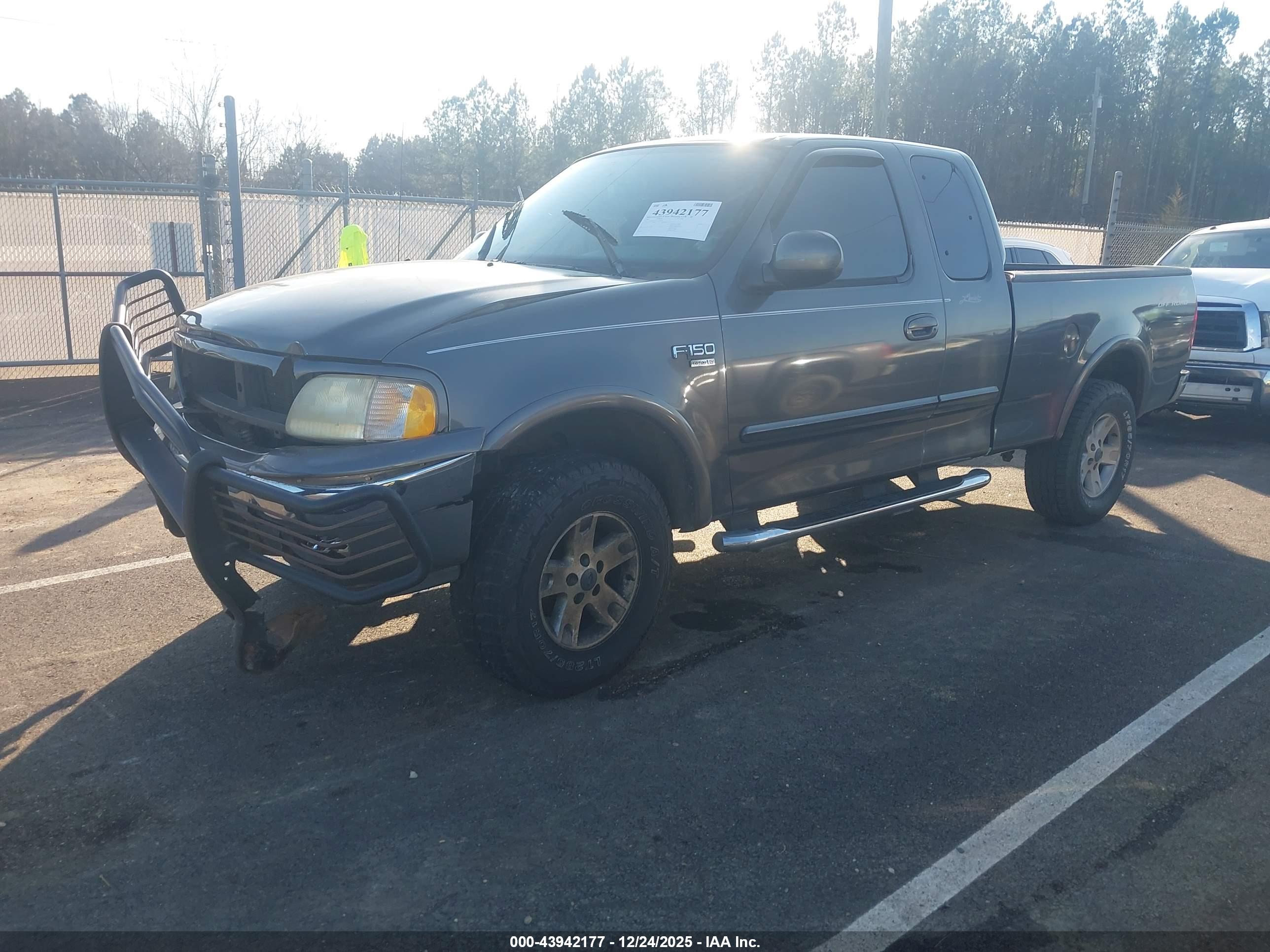 FORD F-150 image 2
