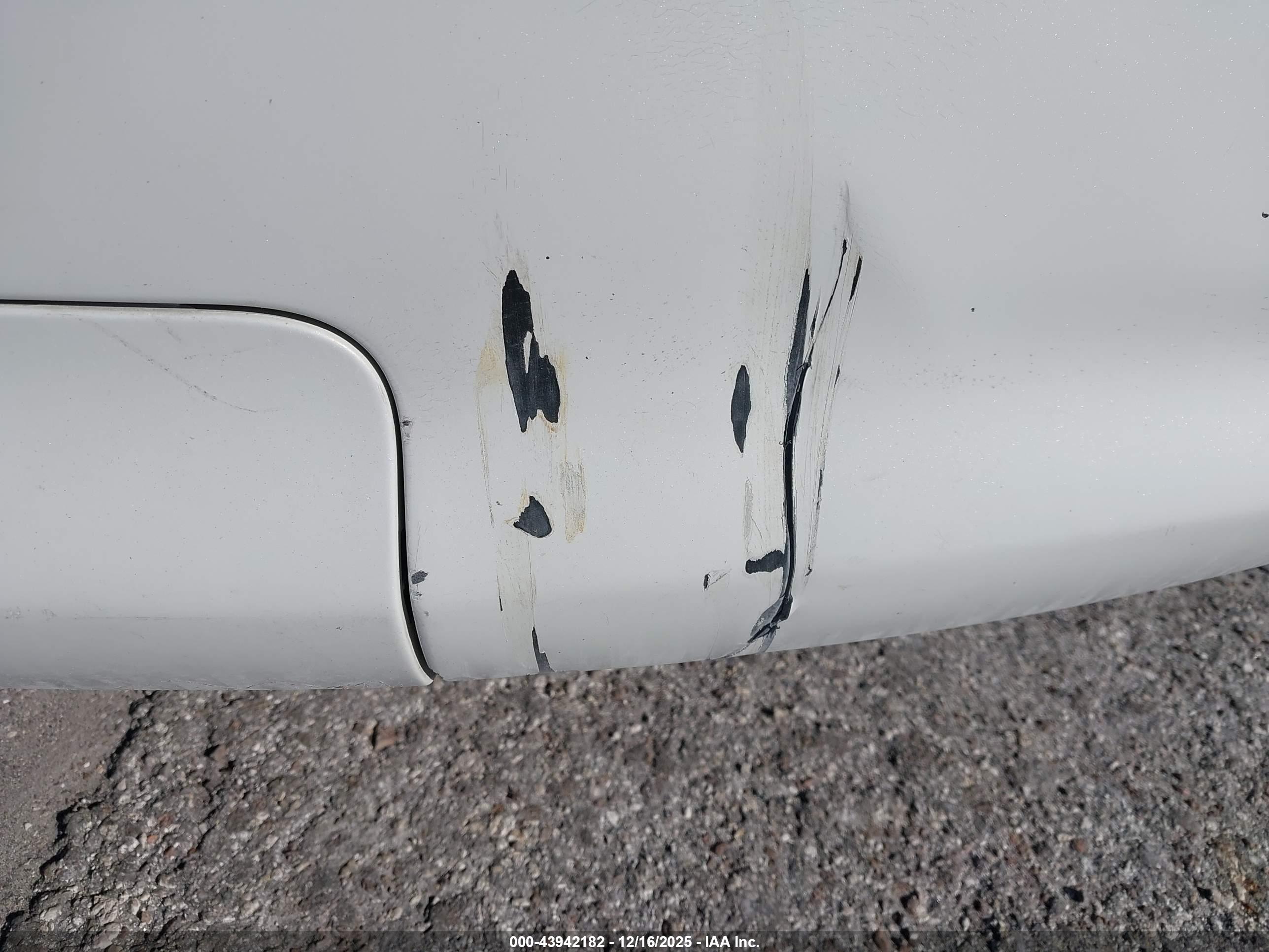 INFINITI QX56 image 6