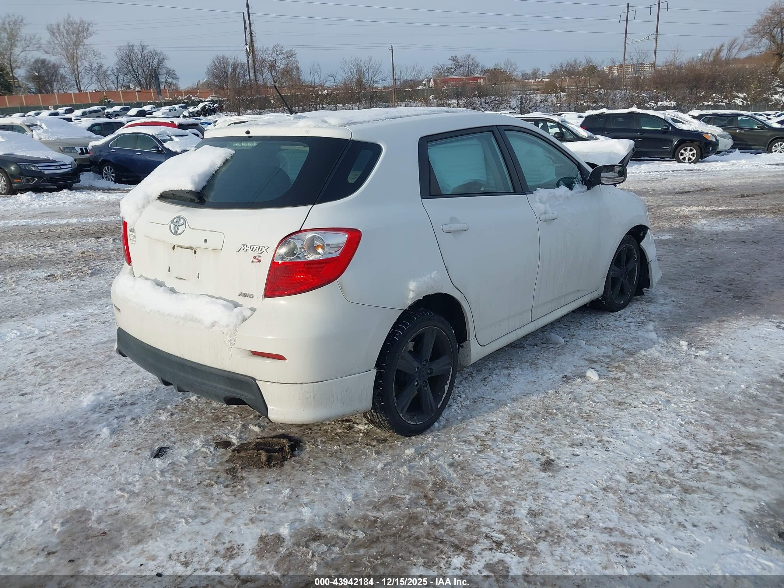 TOYOTA MATRIX image 4