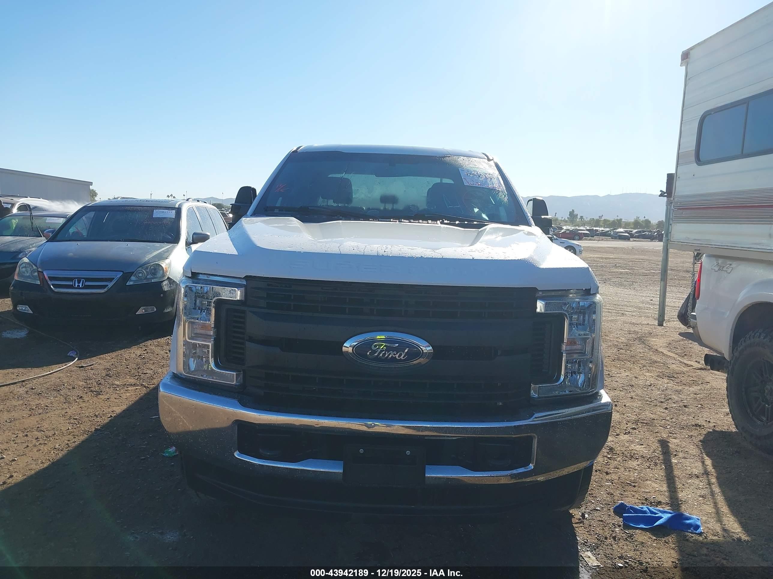 FORD F-250 image 6