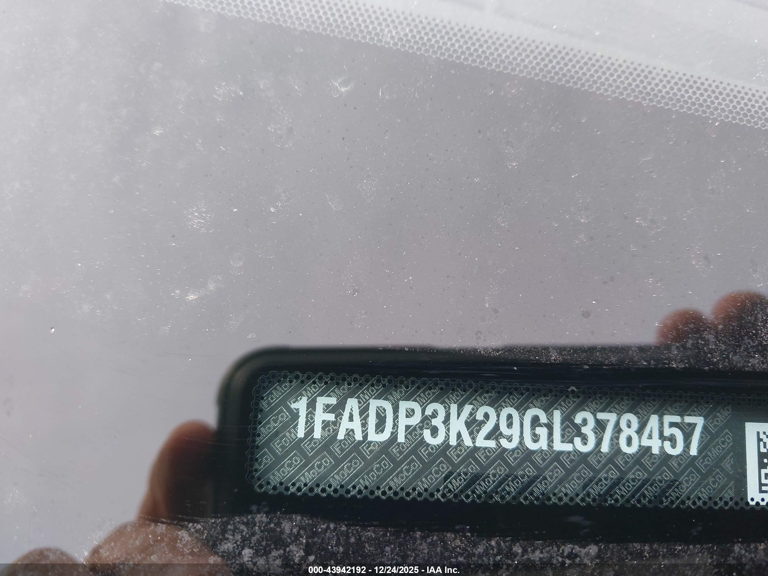 FORD FOCUS image 9