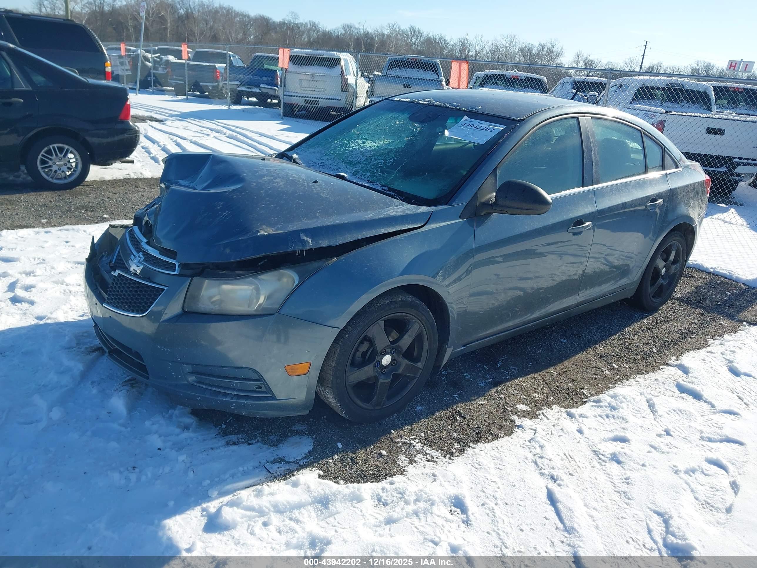 CHEVROLET CRUZE image 2