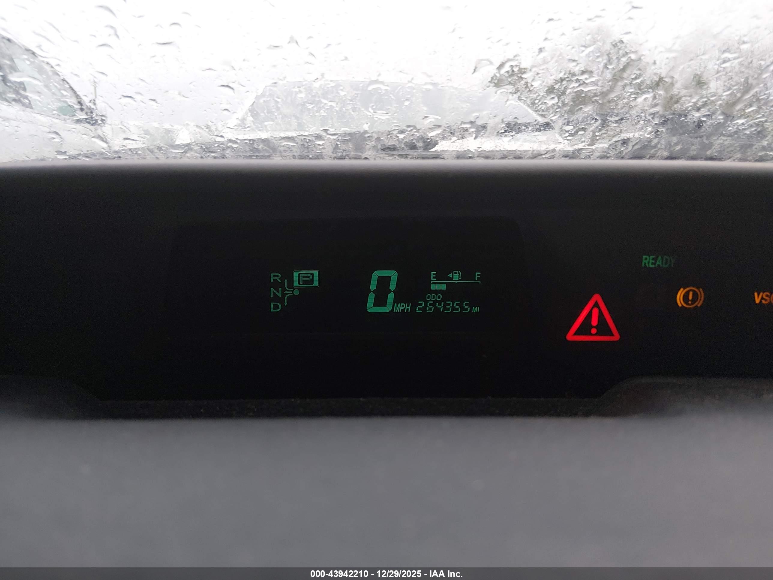 TOYOTA PRIUS image 7
