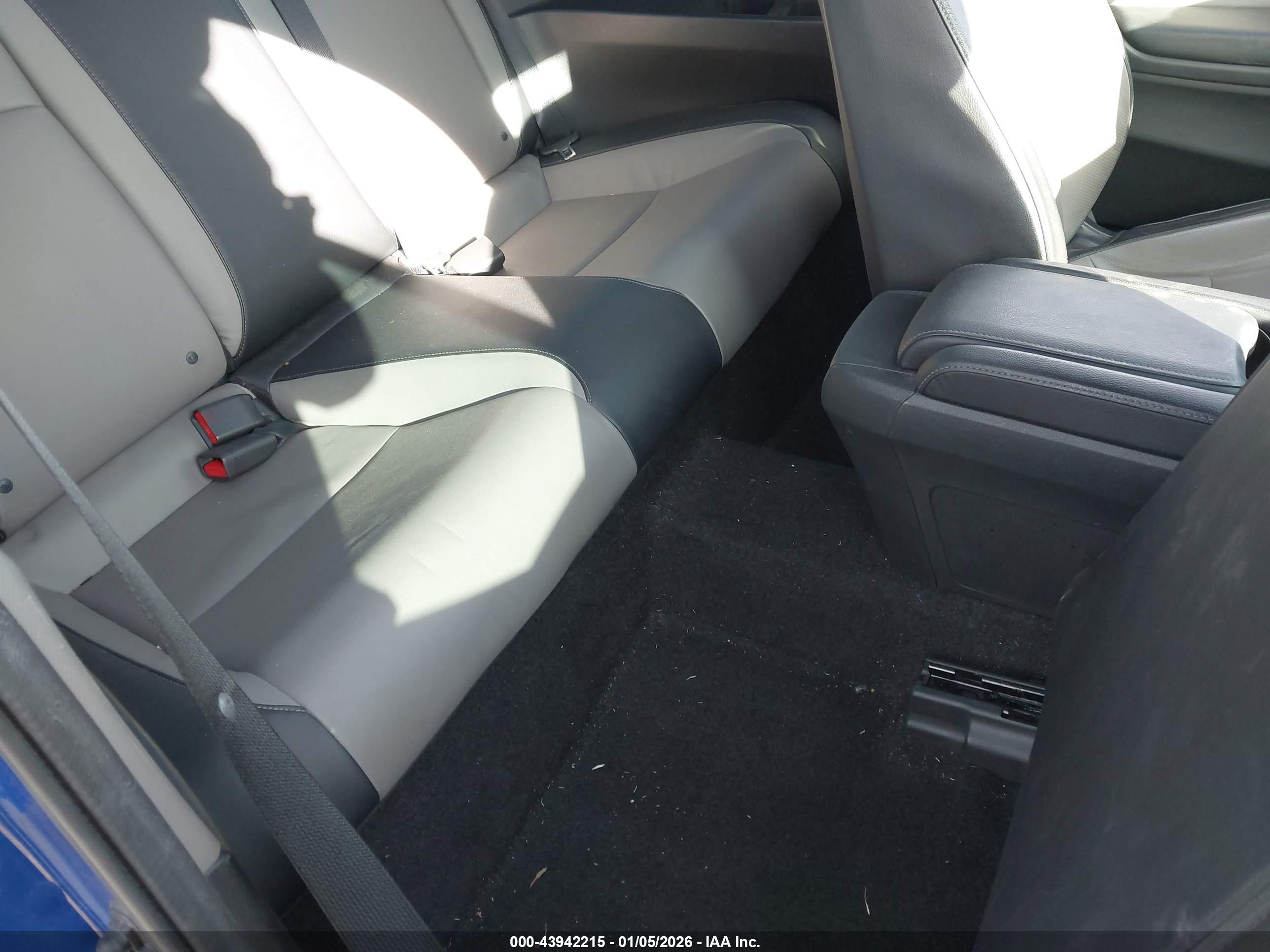 HONDA CIVIC image 8