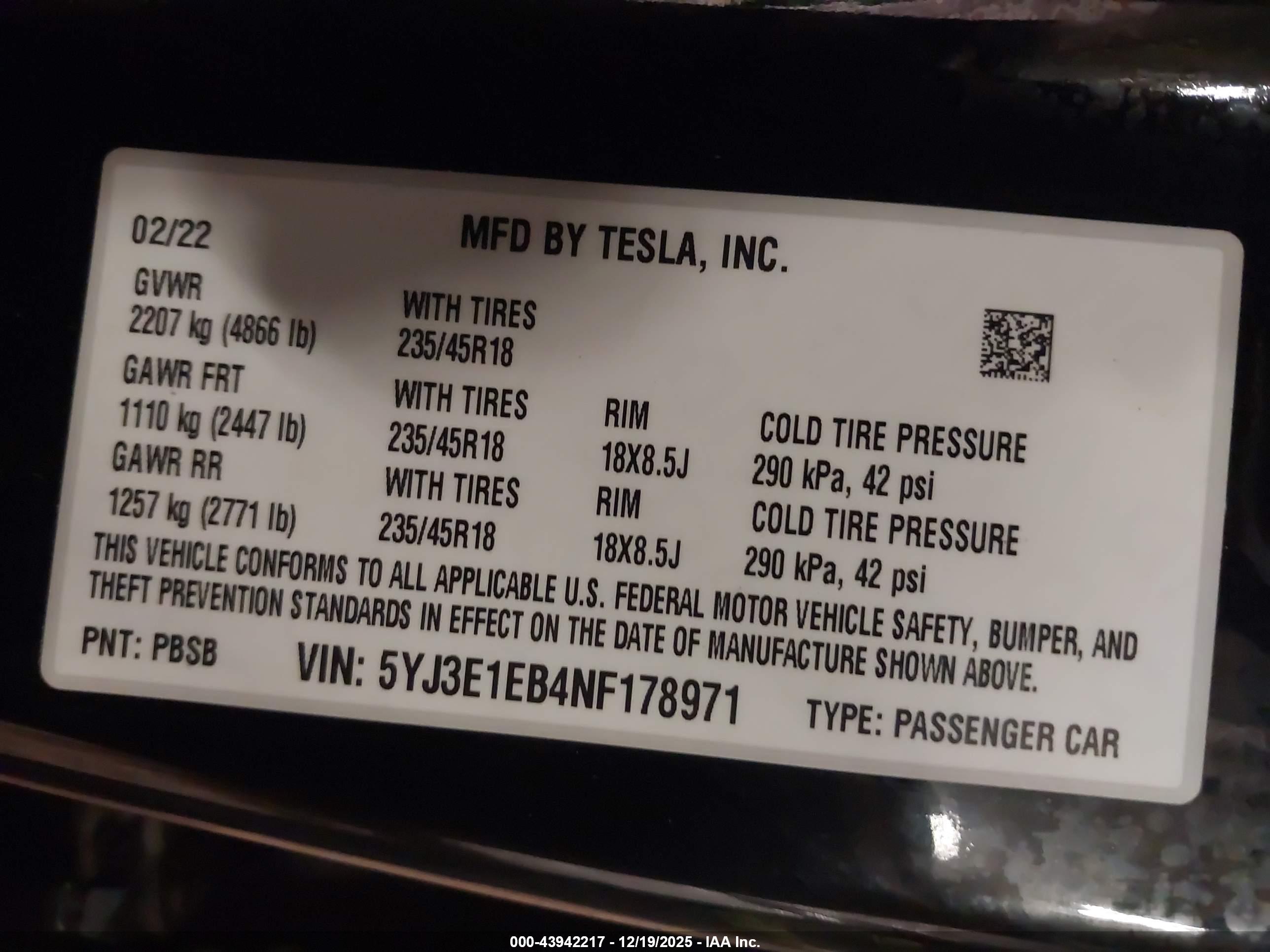 TESLA MODEL image 9