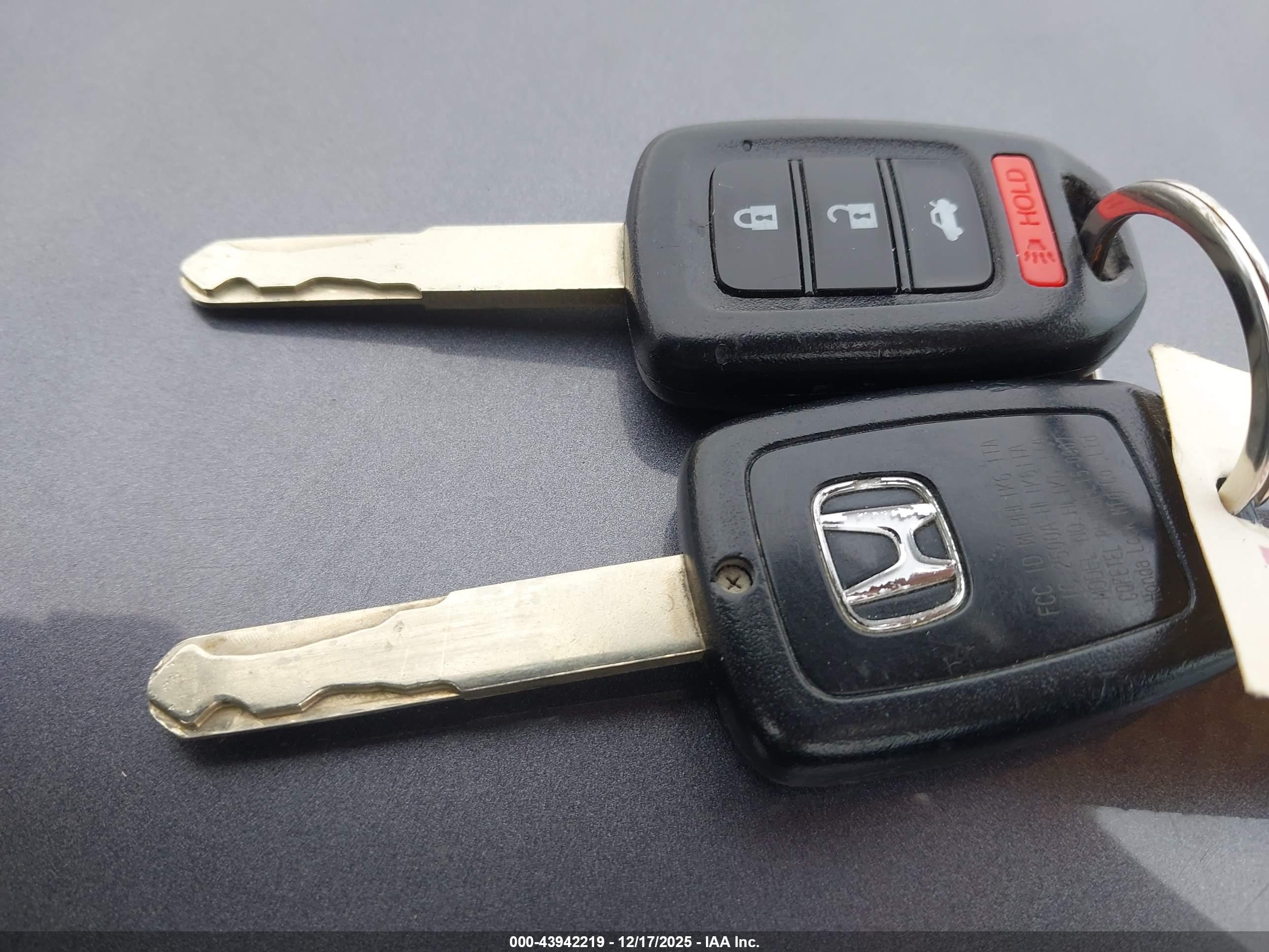HONDA CIVIC image 11