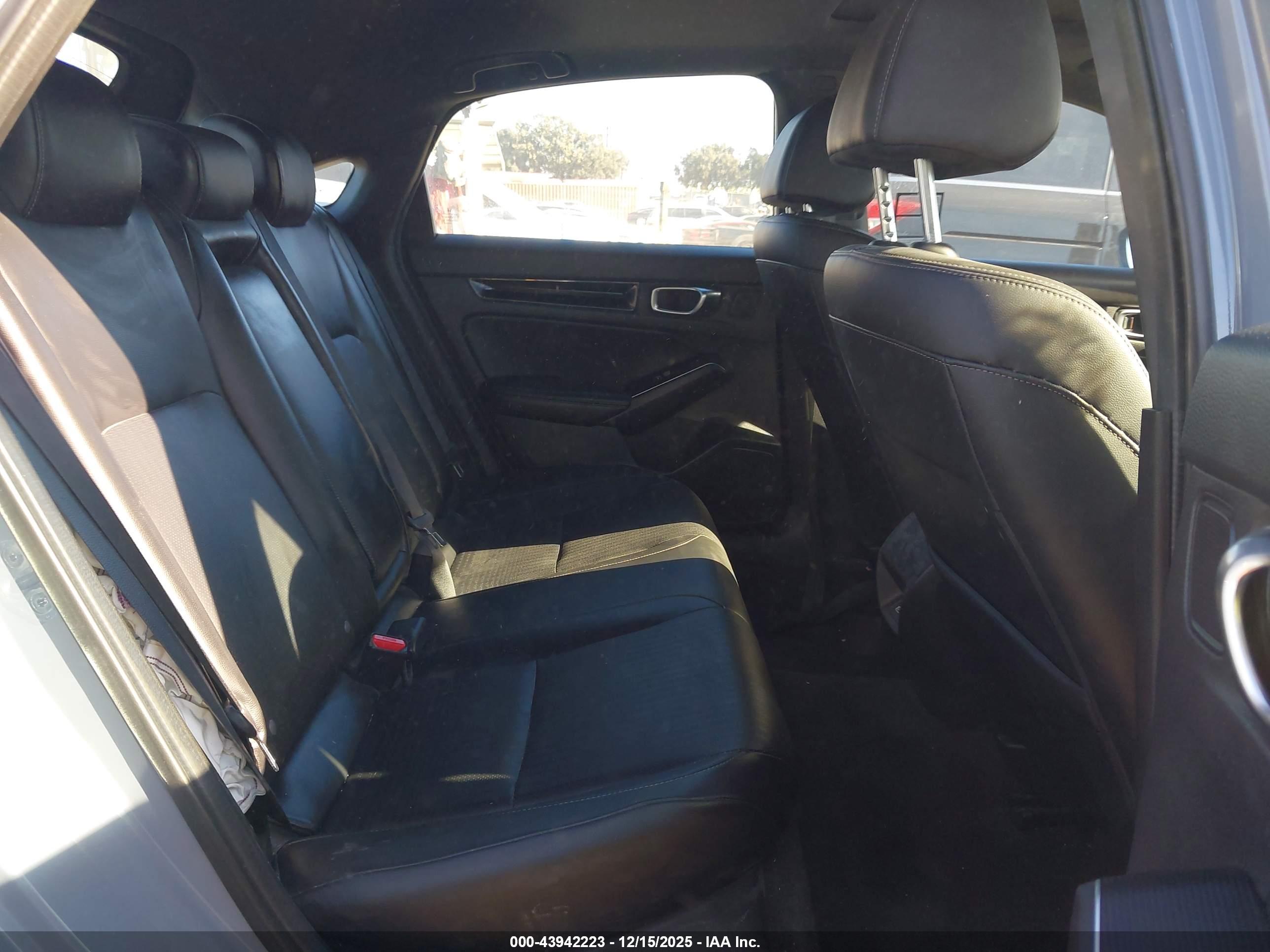 HONDA CIVIC image 8