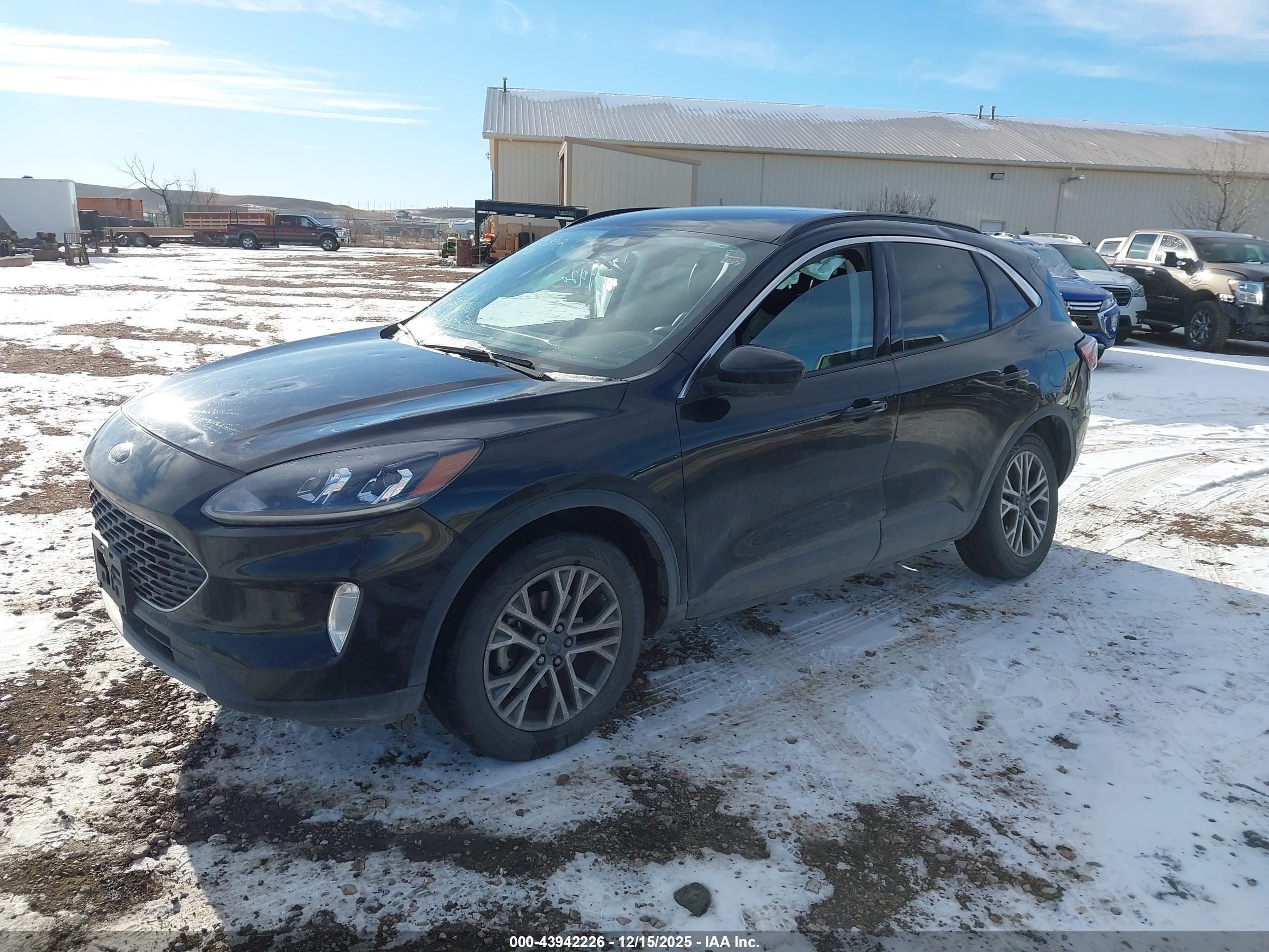 FORD ESCAPE image 2