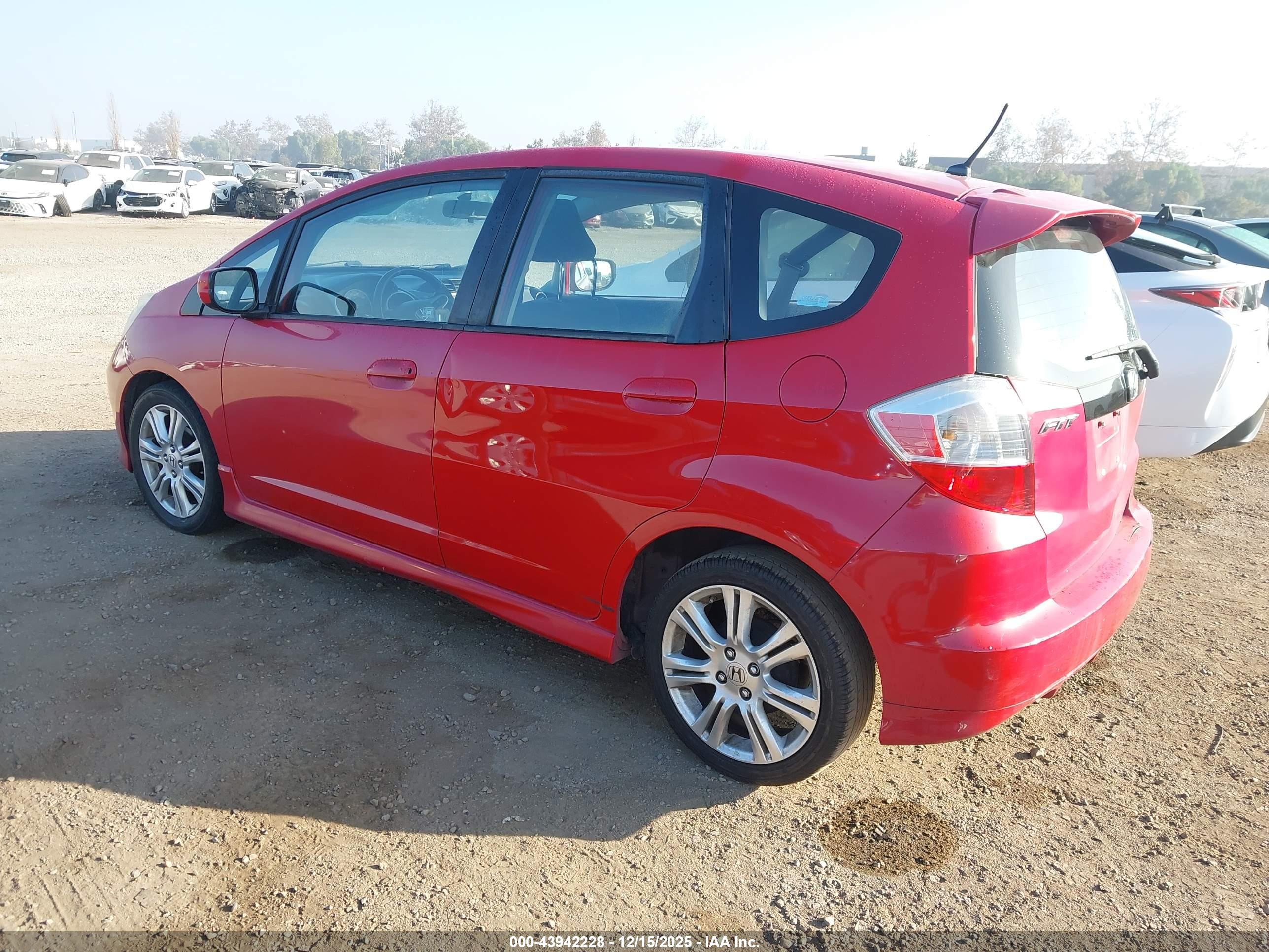HONDA FIT image 3