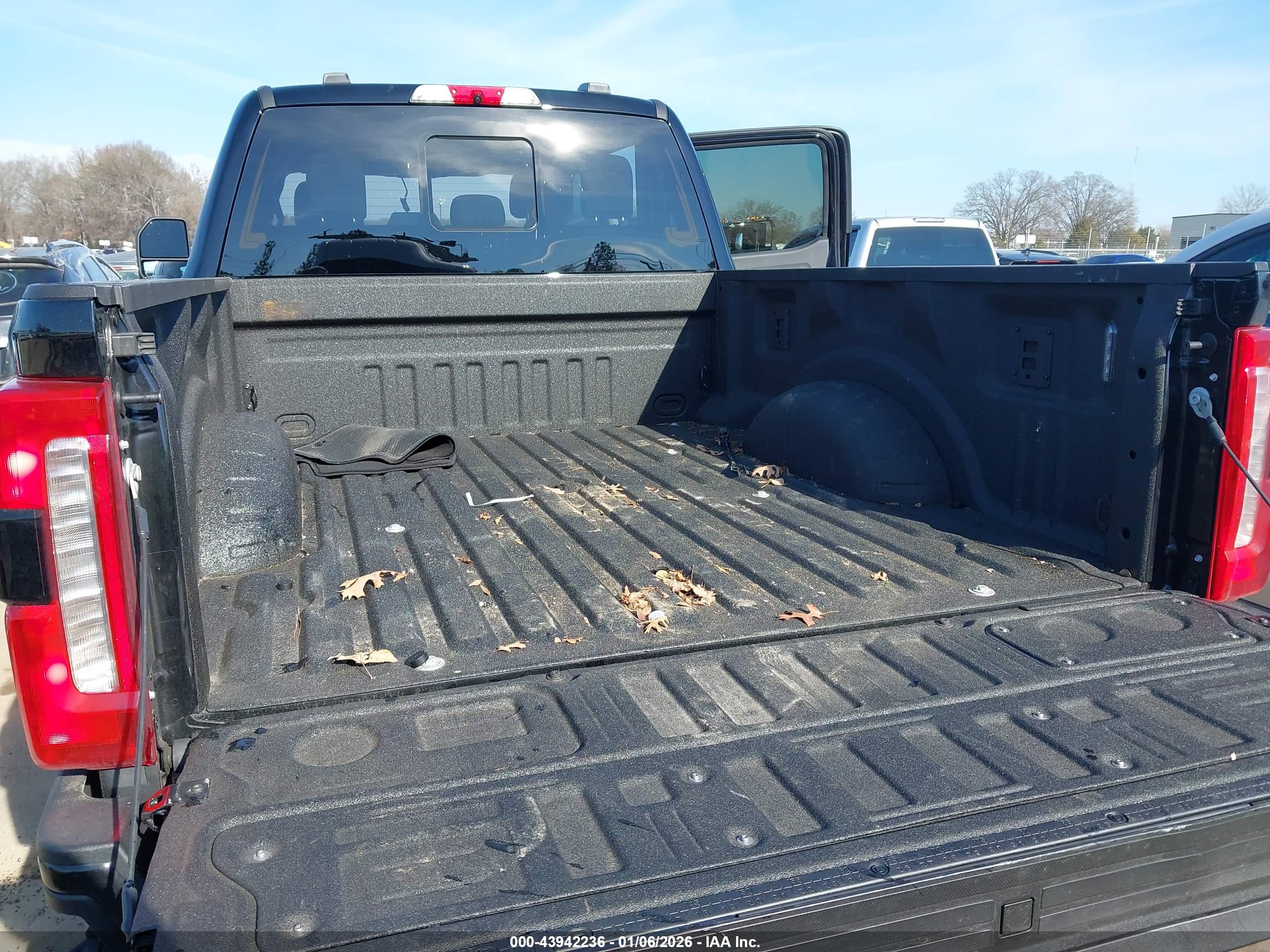 FORD F-250 image 7