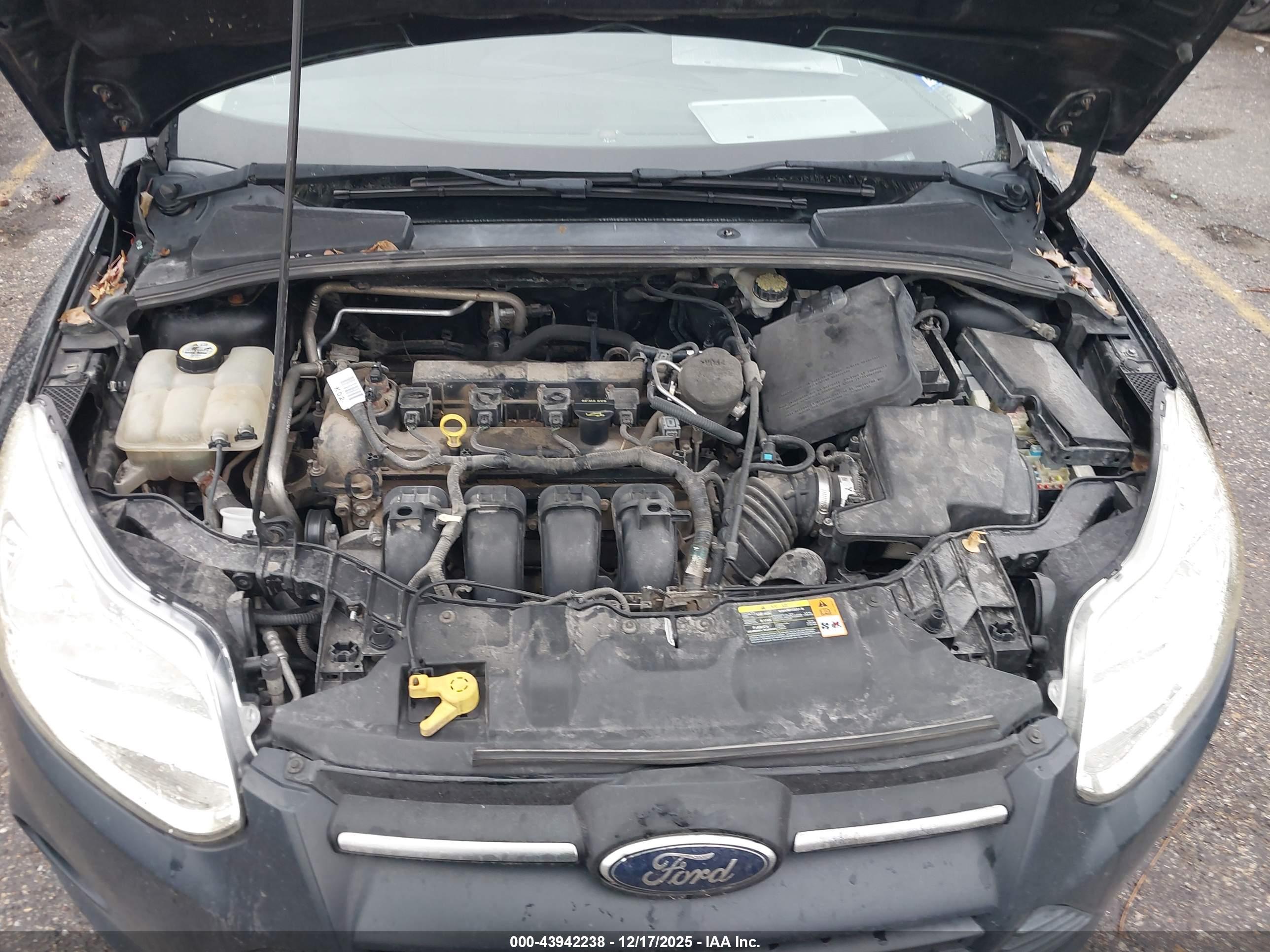 FORD FOCUS image 10