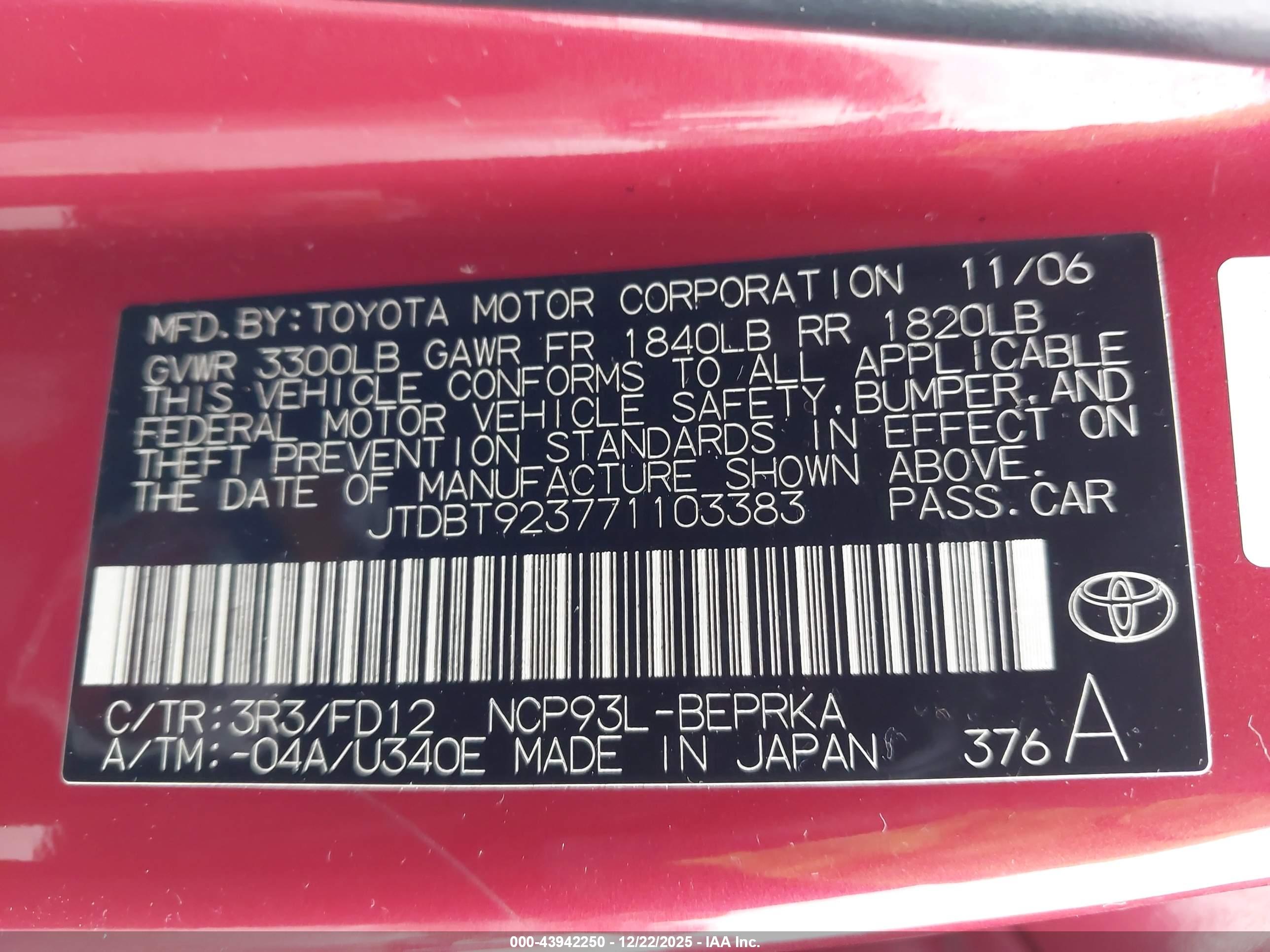 TOYOTA YARIS image 9
