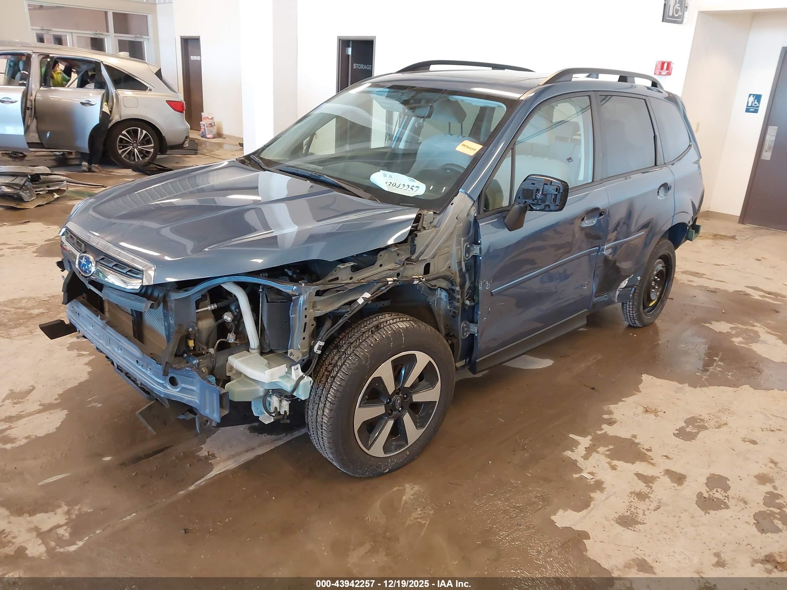 SUBARU FORESTER image 2