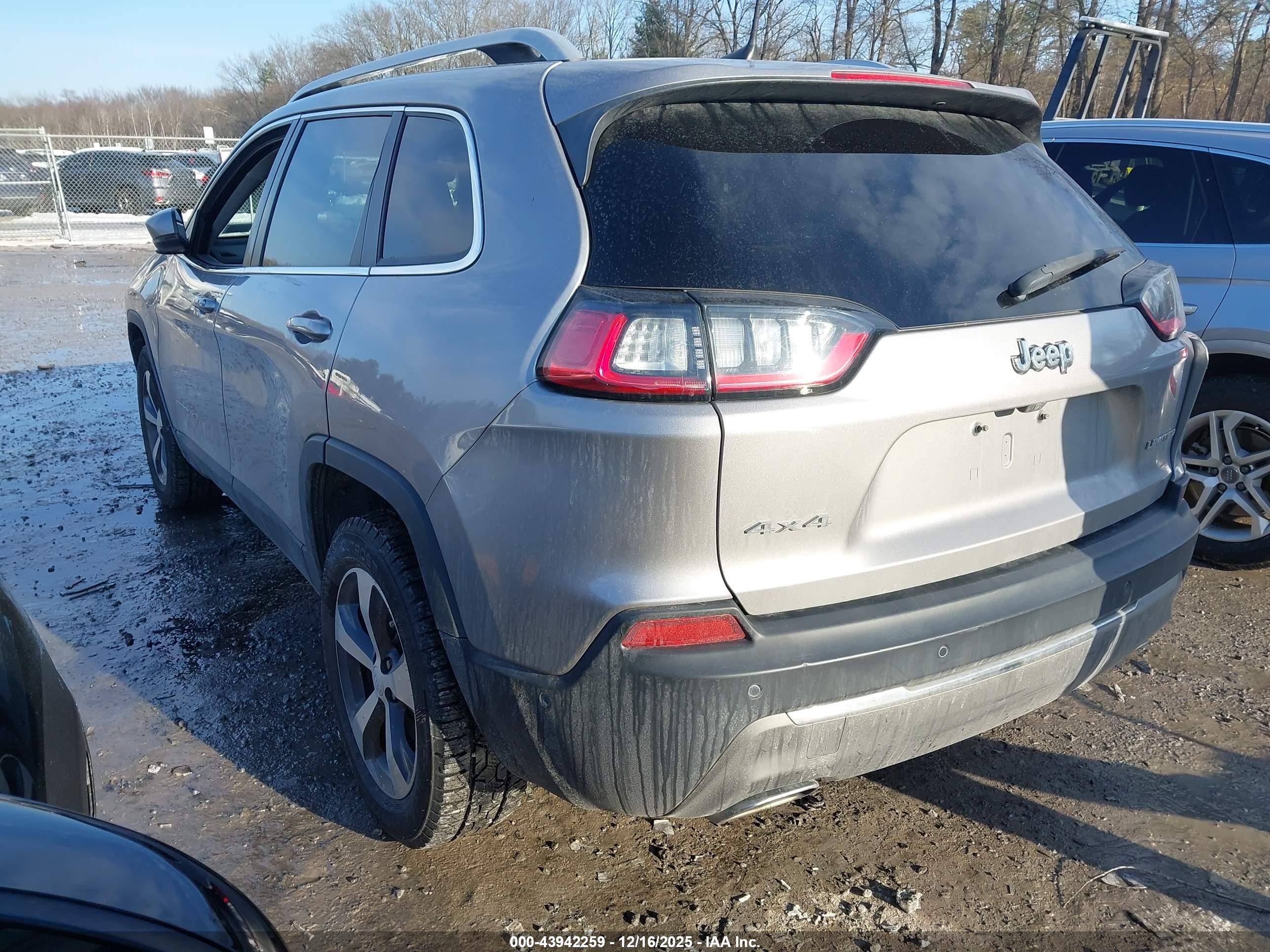 JEEP CHEROKEE image 3