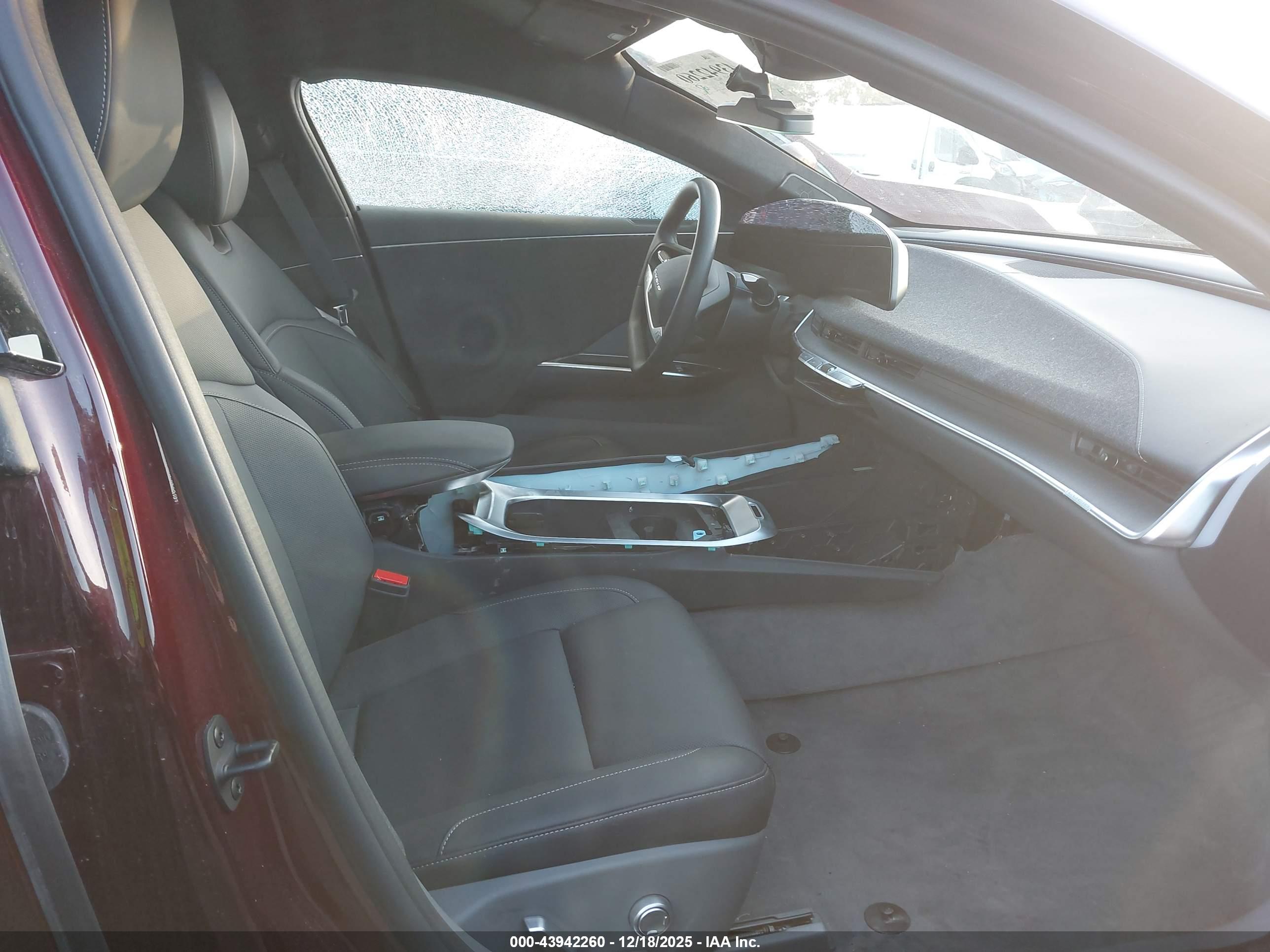 LUCID AIR image 5