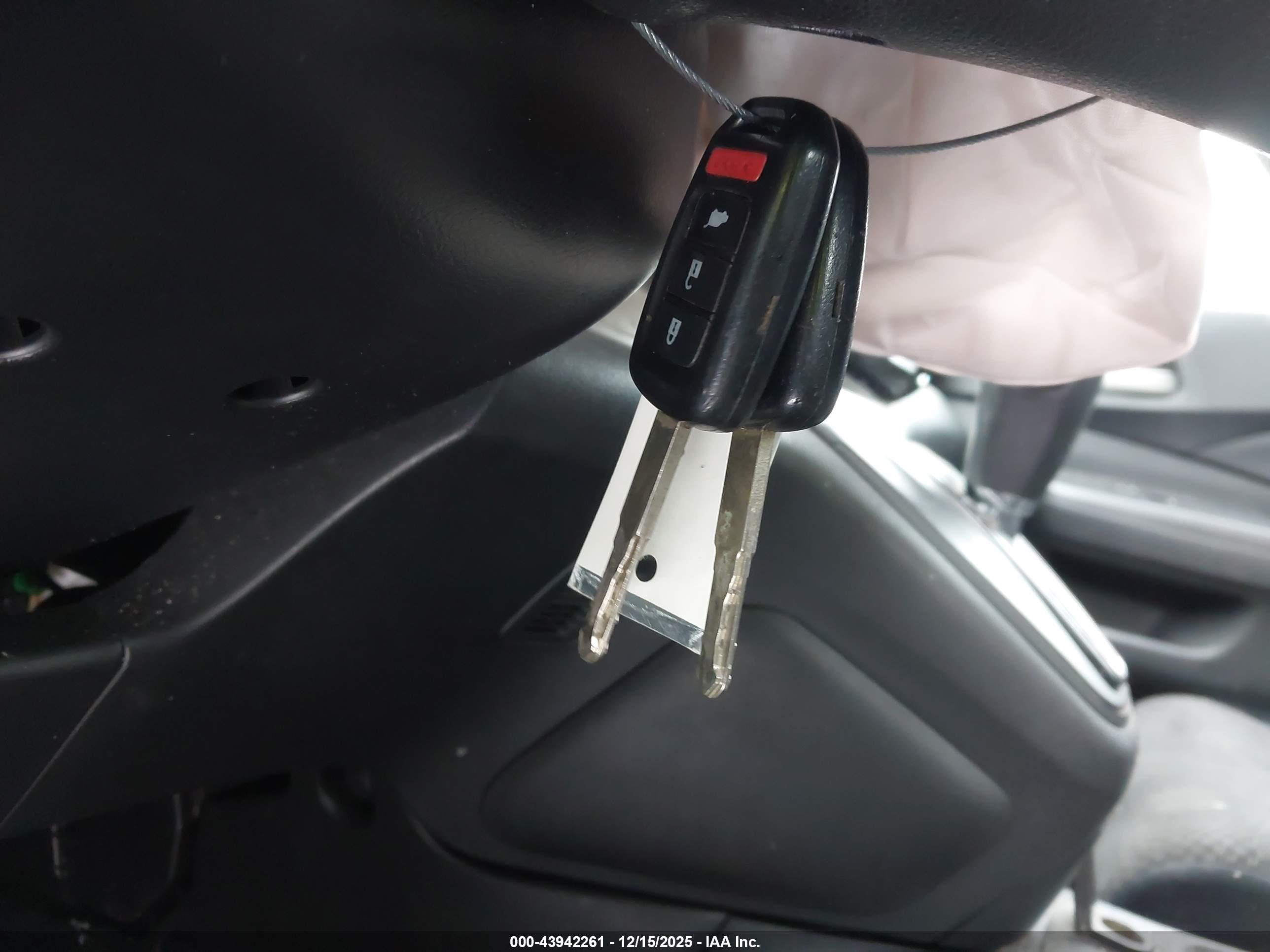 HONDA CR-V image 11
