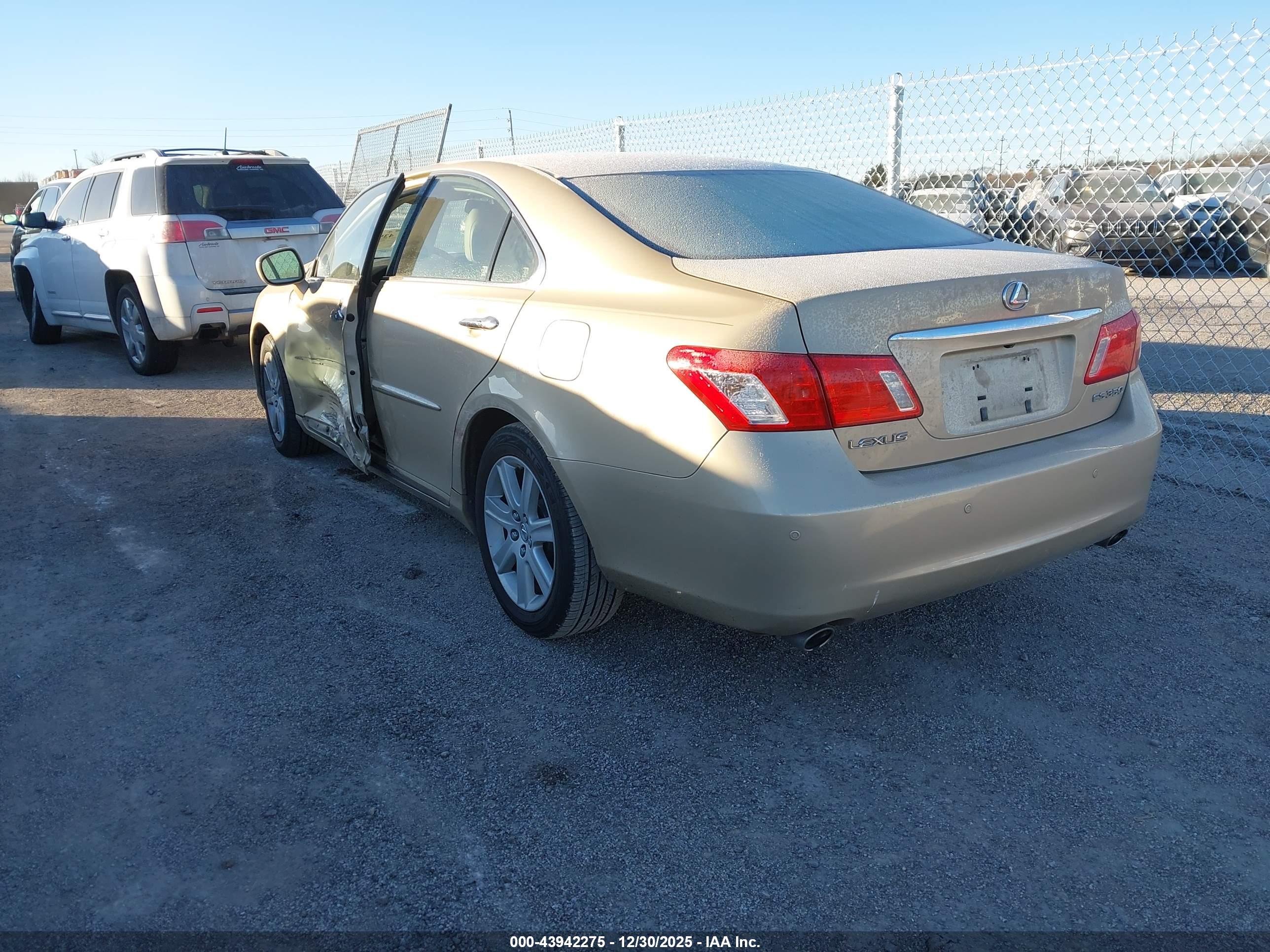 LEXUS ES image 3
