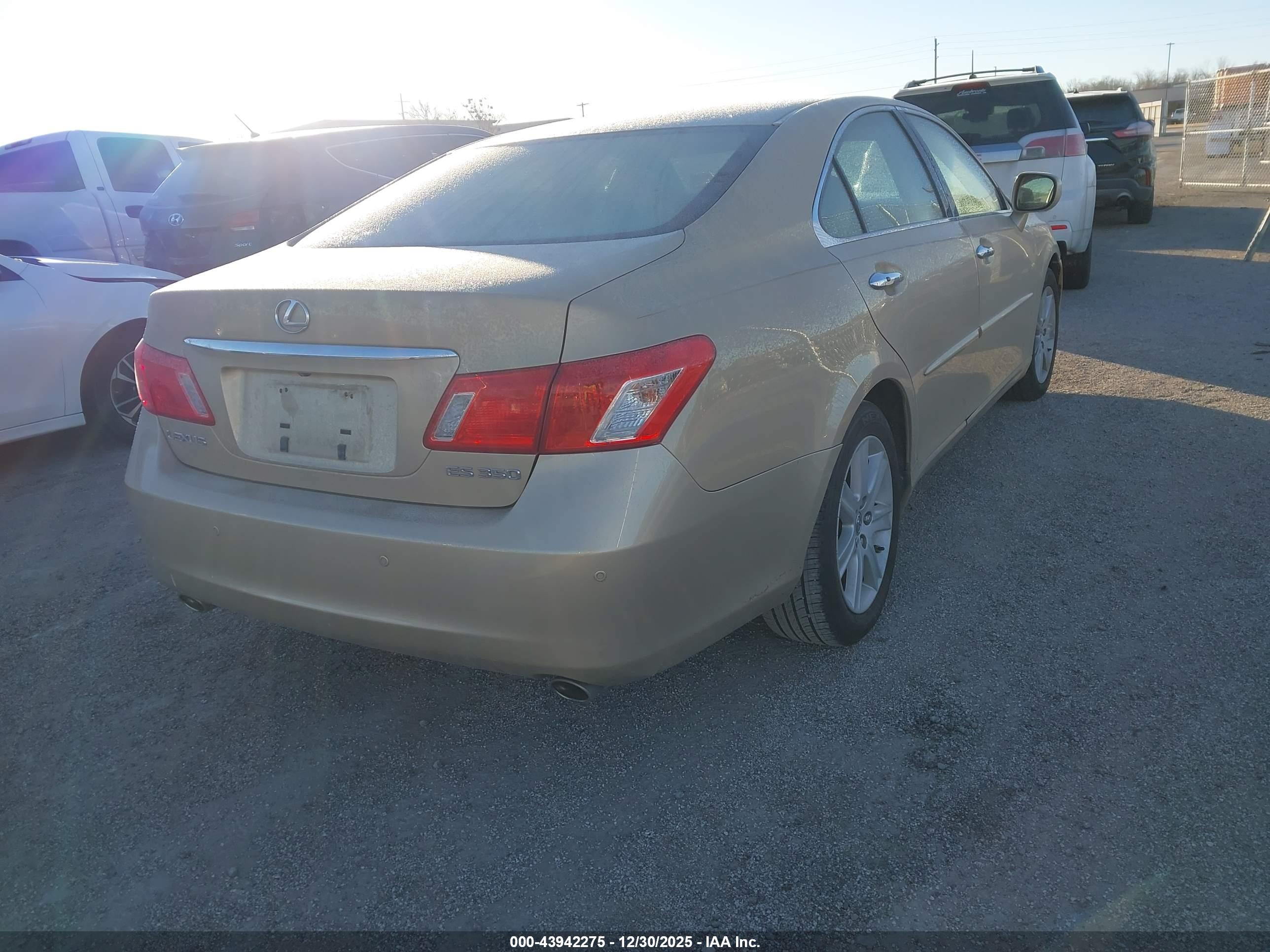 LEXUS ES image 4