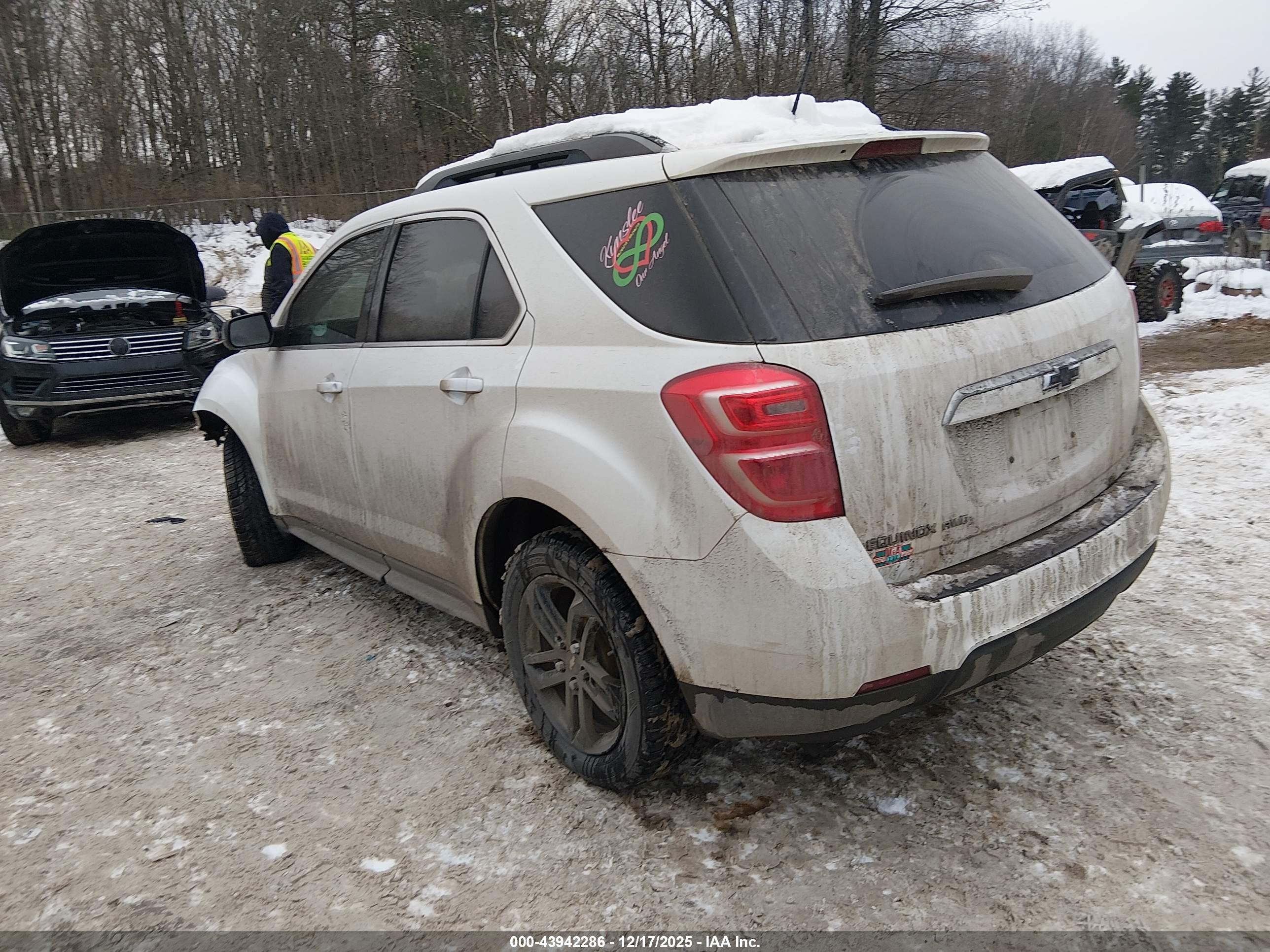 CHEVROLET EQUINOX image 3