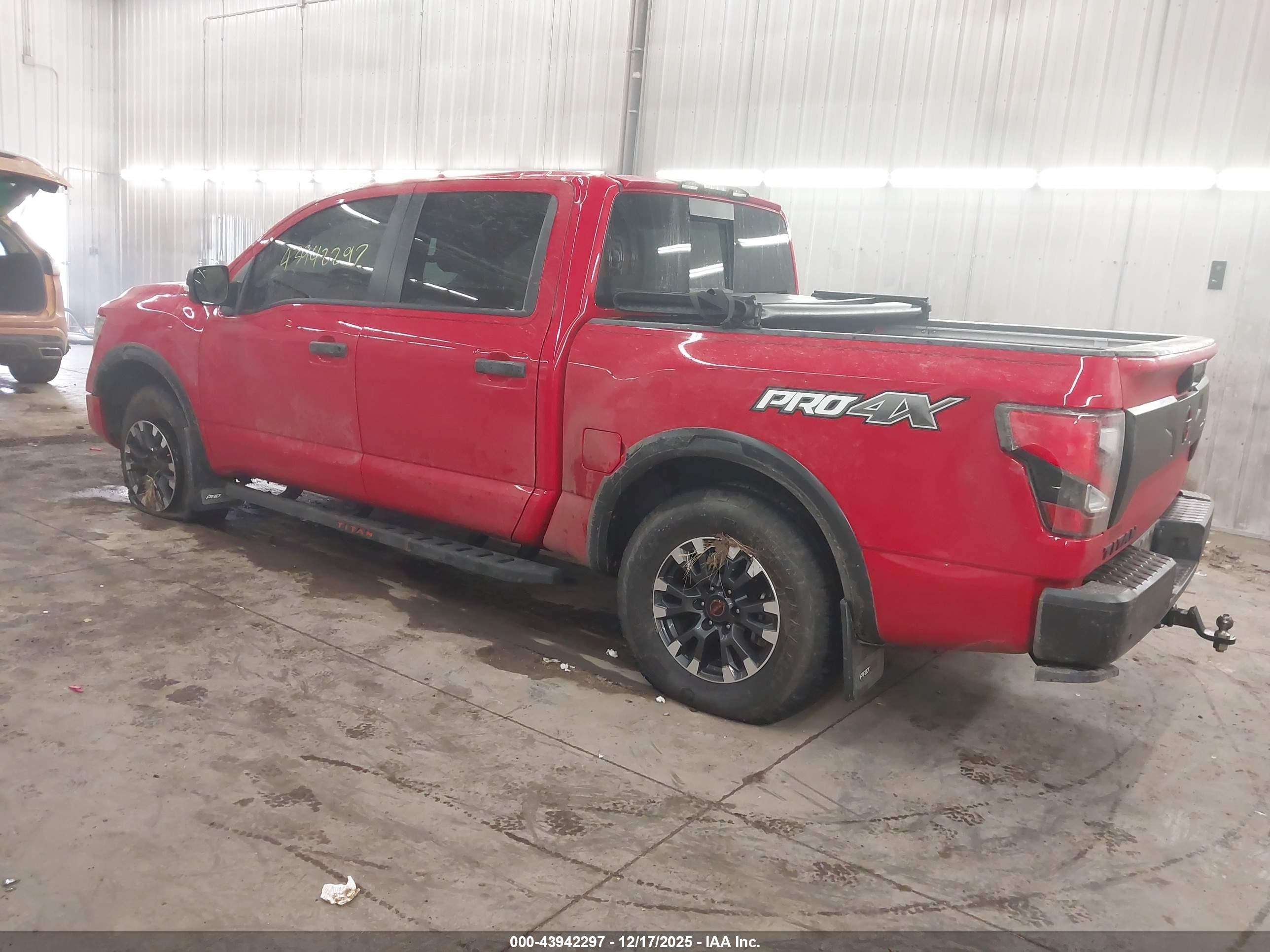NISSAN TITAN image 3