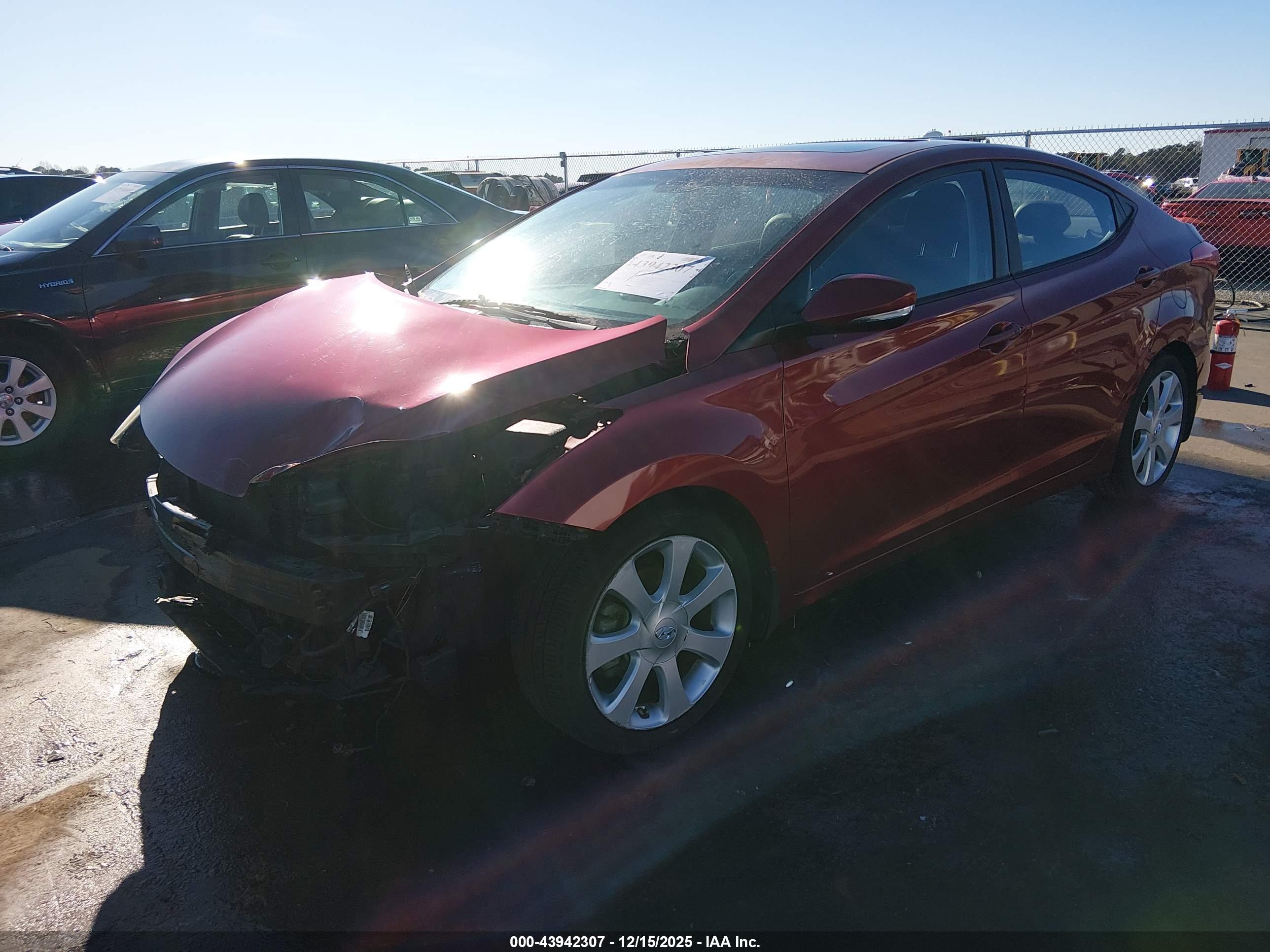 HYUNDAI ELANTRA image 2