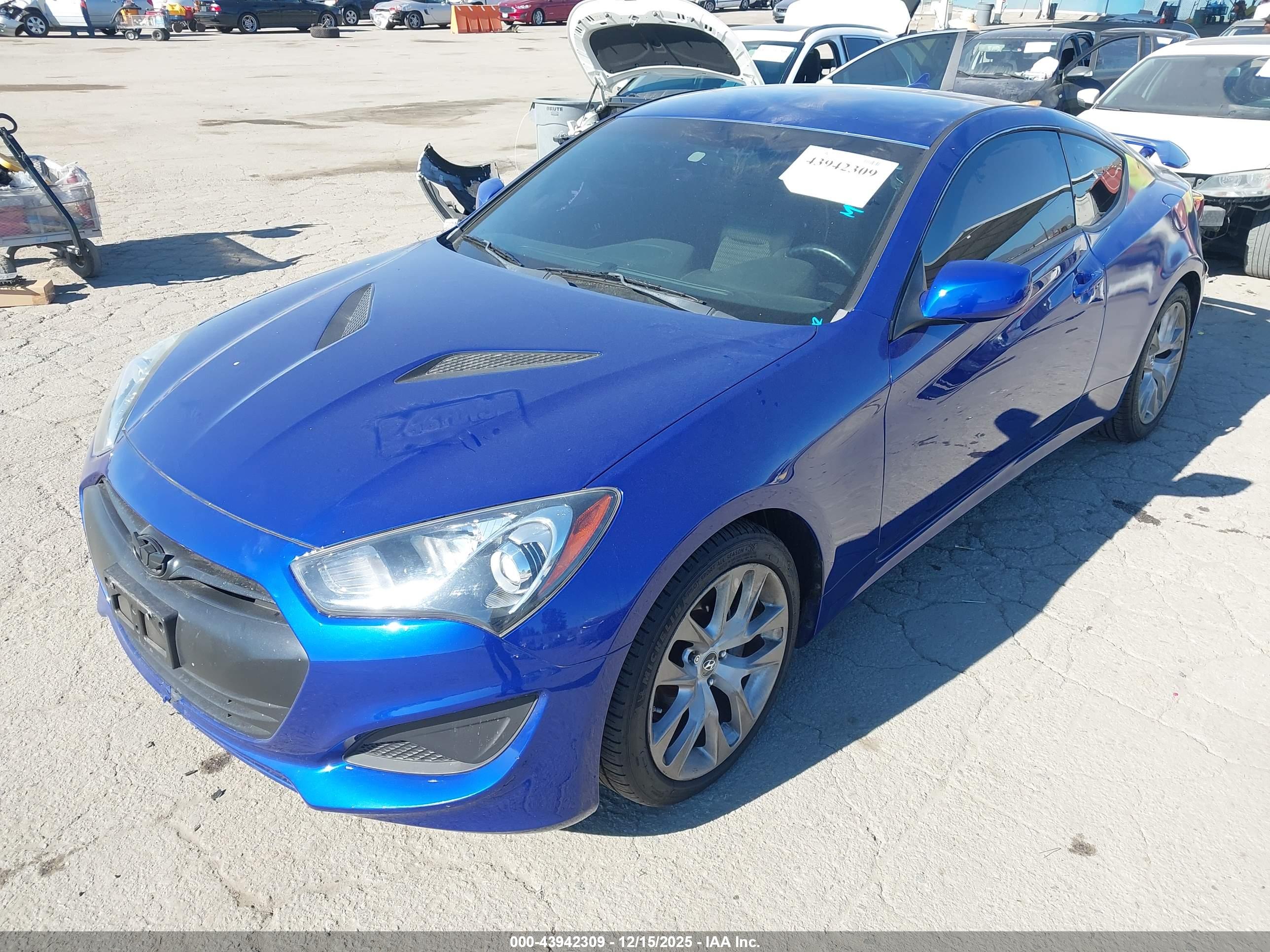 HYUNDAI GENESIS image 2