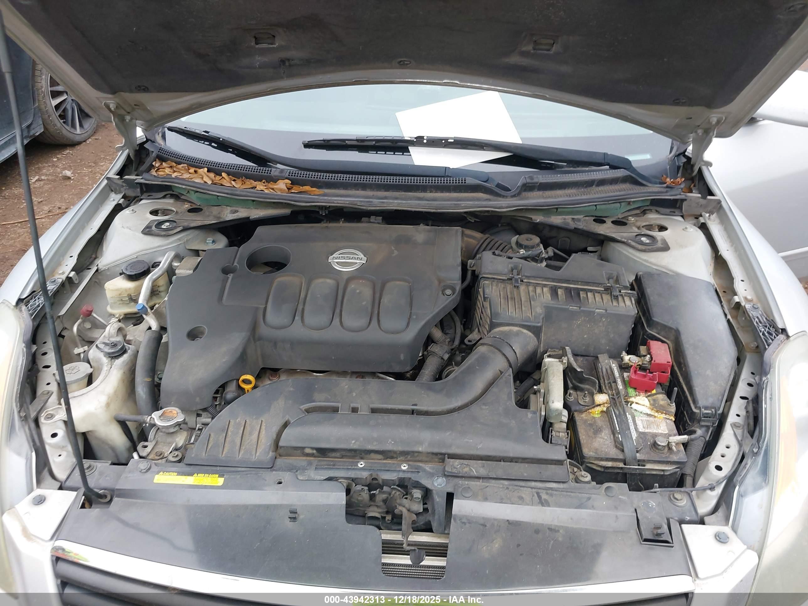 NISSAN ALTIMA image 10