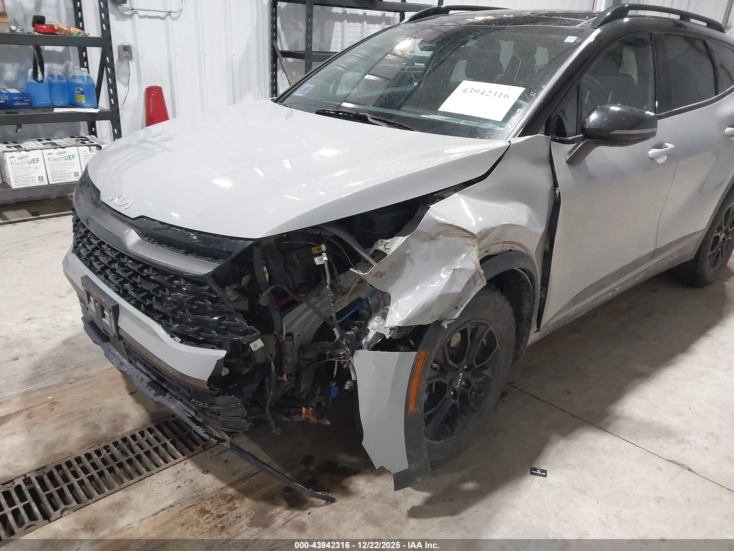 KIA SPORTAGE image 6