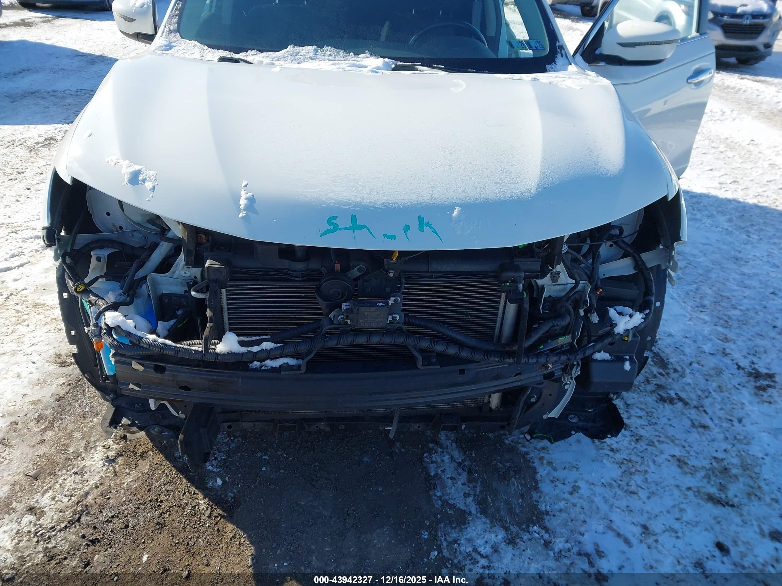 NISSAN ROGUE image 10
