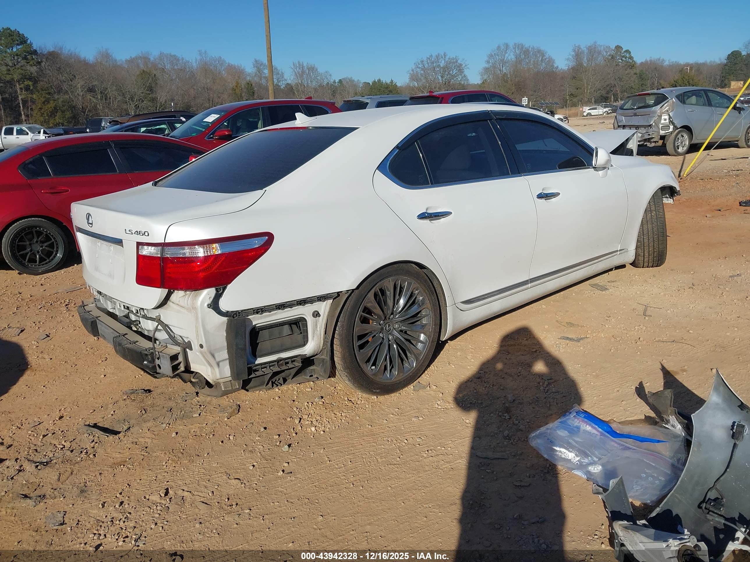 LEXUS LS image 4