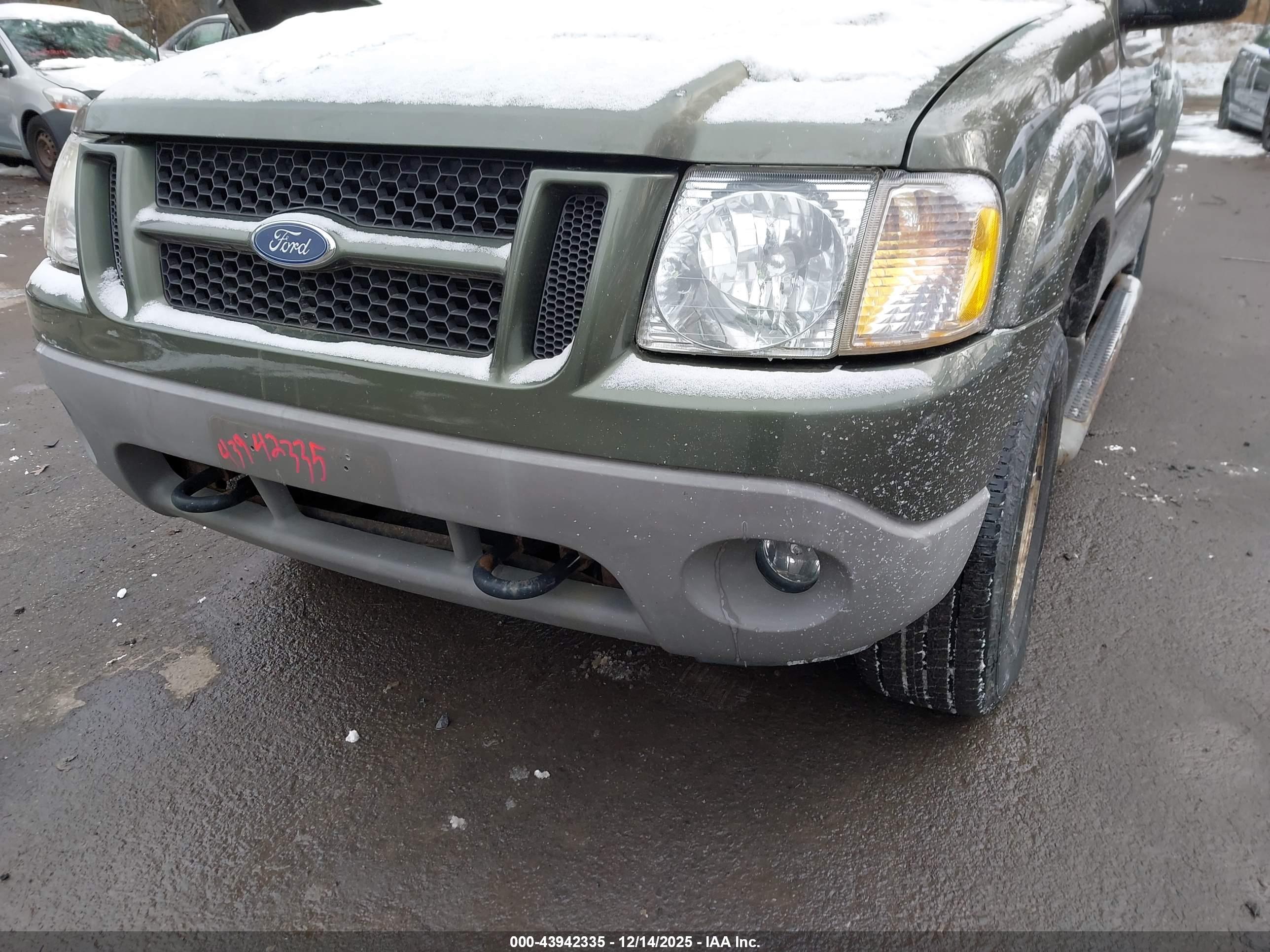 FORD EXPLORER image 6