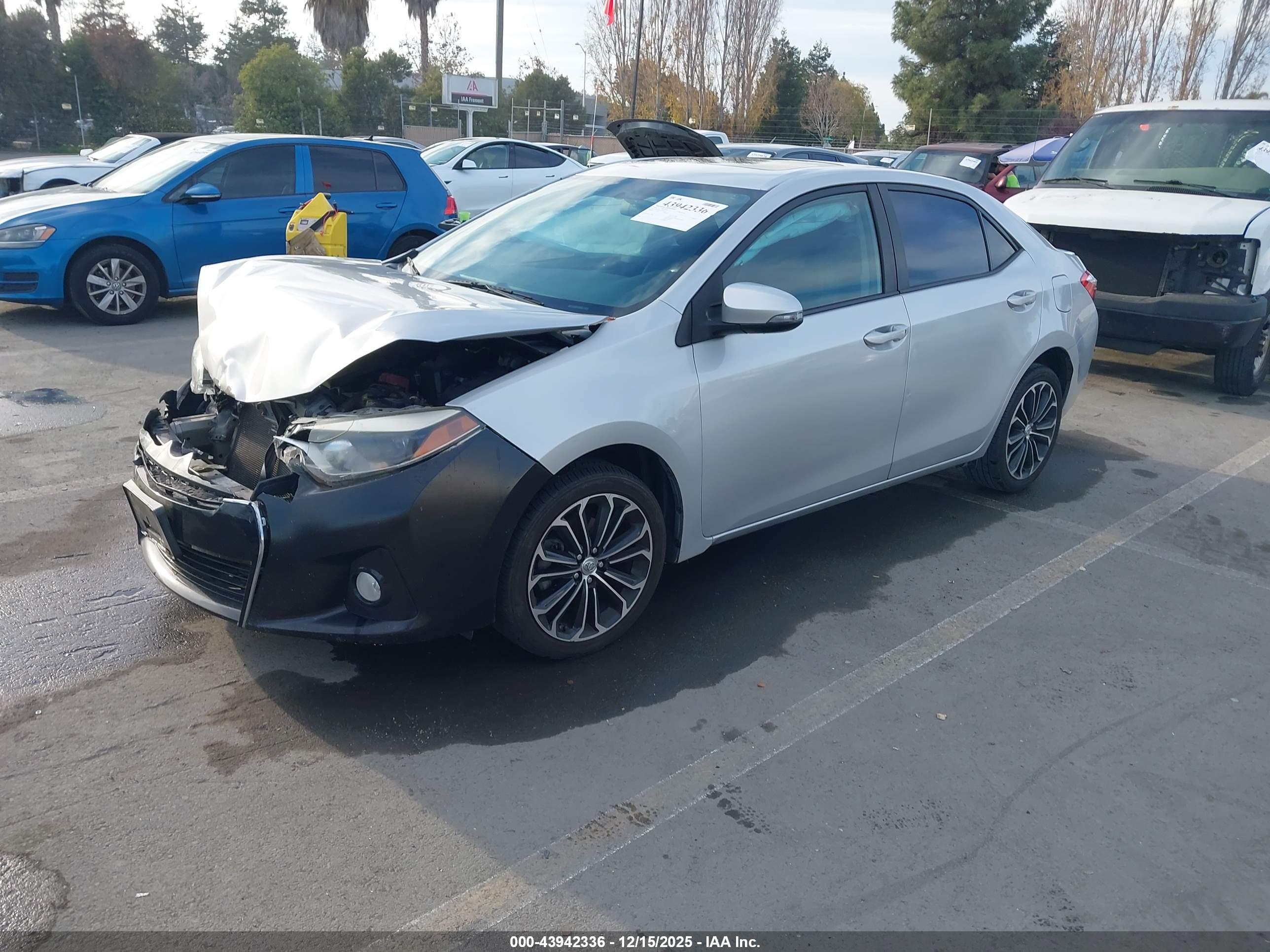 TOYOTA COROLLA image 2
