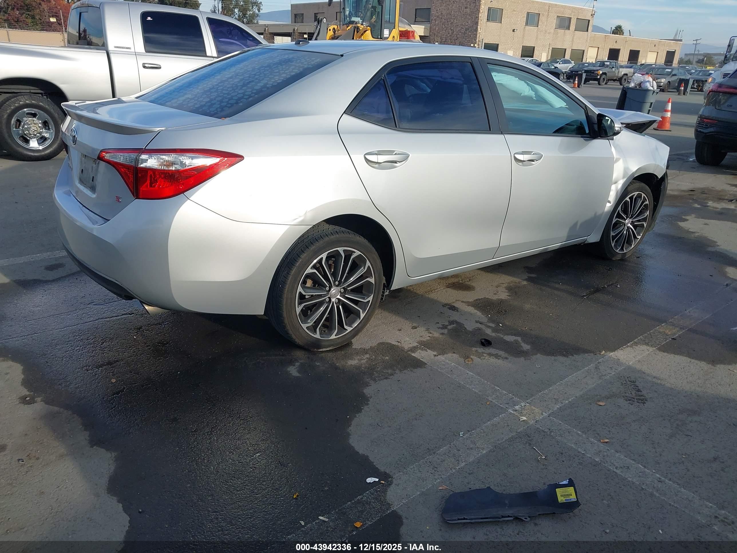 TOYOTA COROLLA image 4