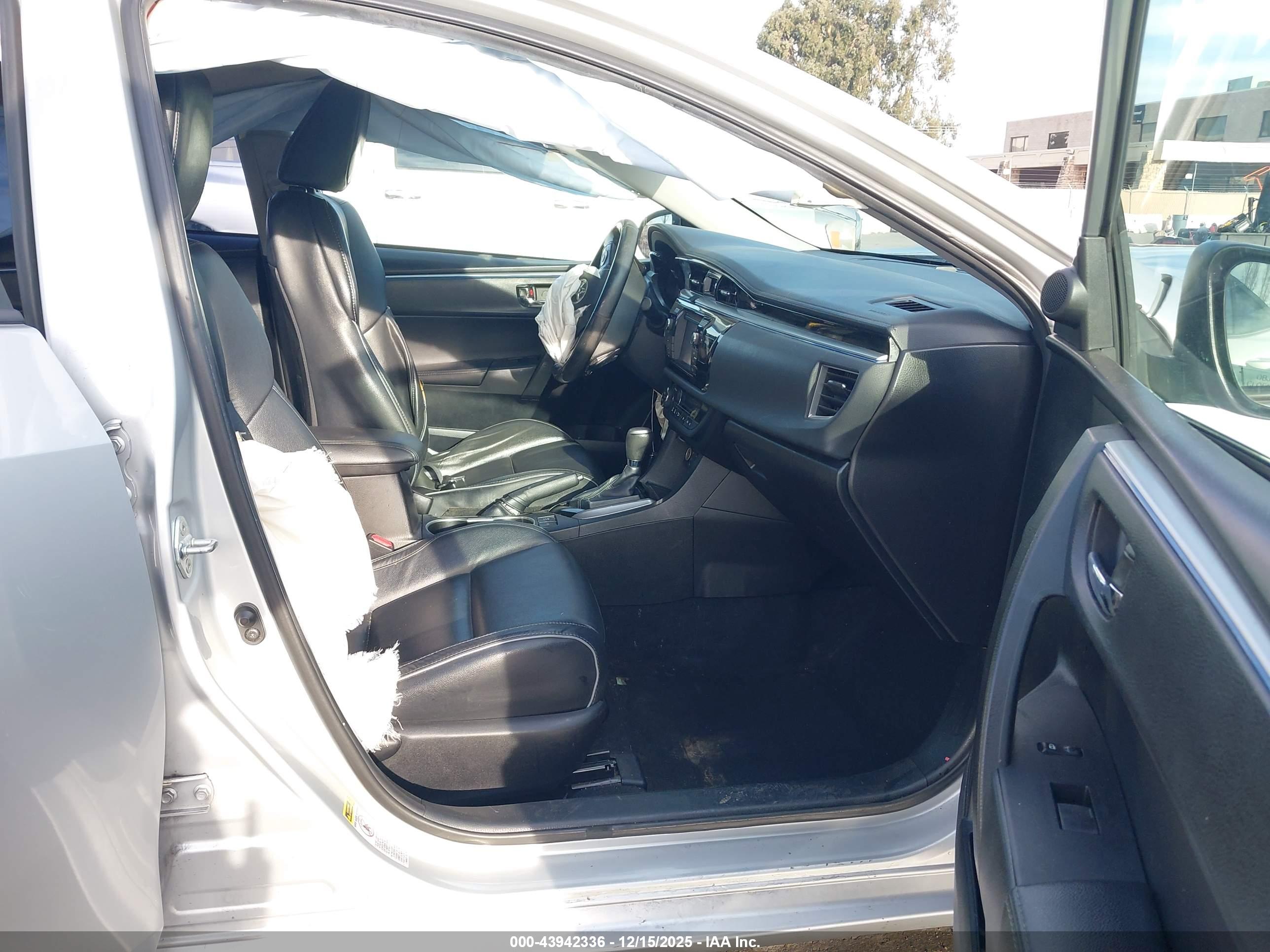 TOYOTA COROLLA image 5