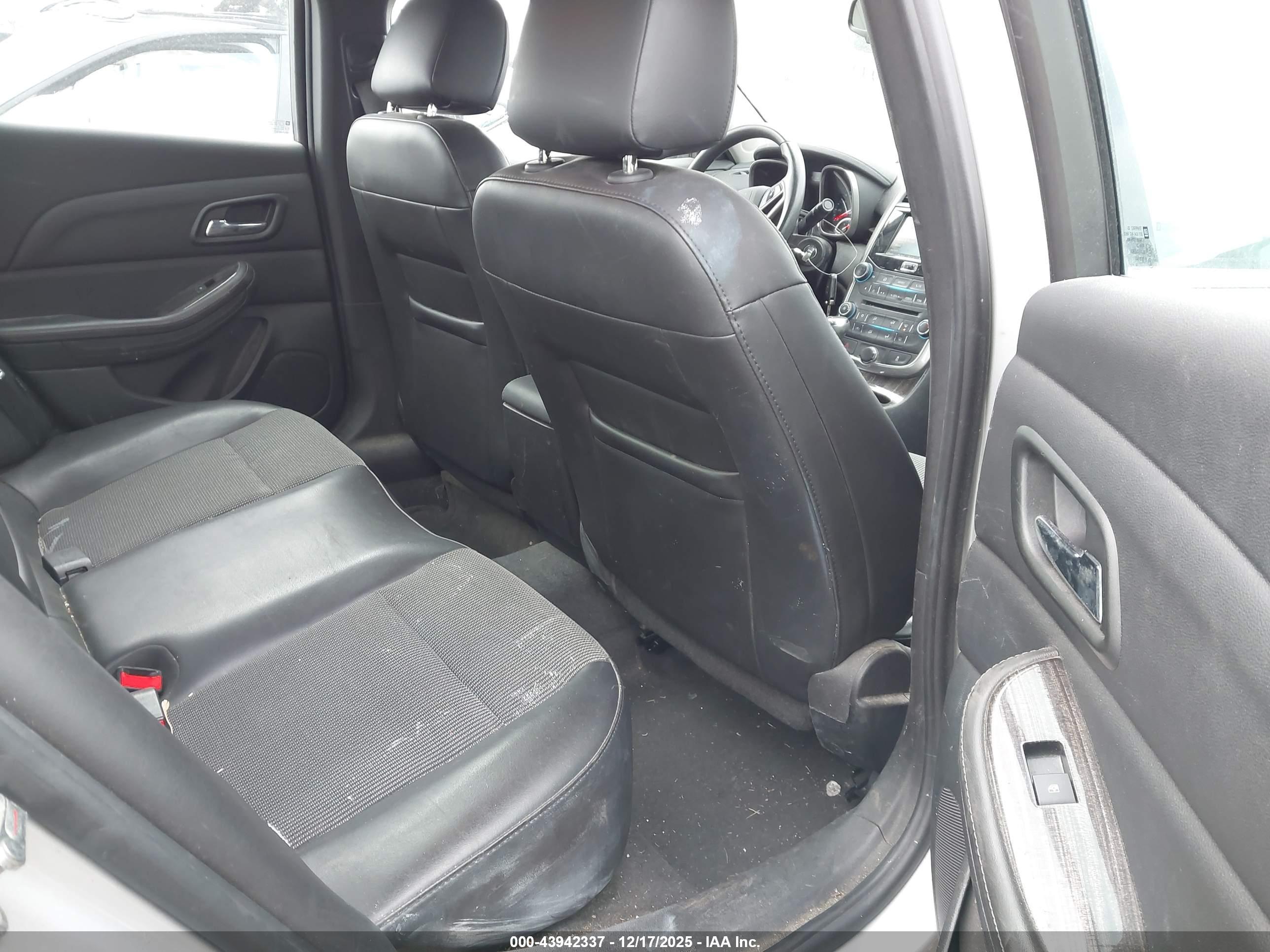 CHEVROLET MALIBU image 8